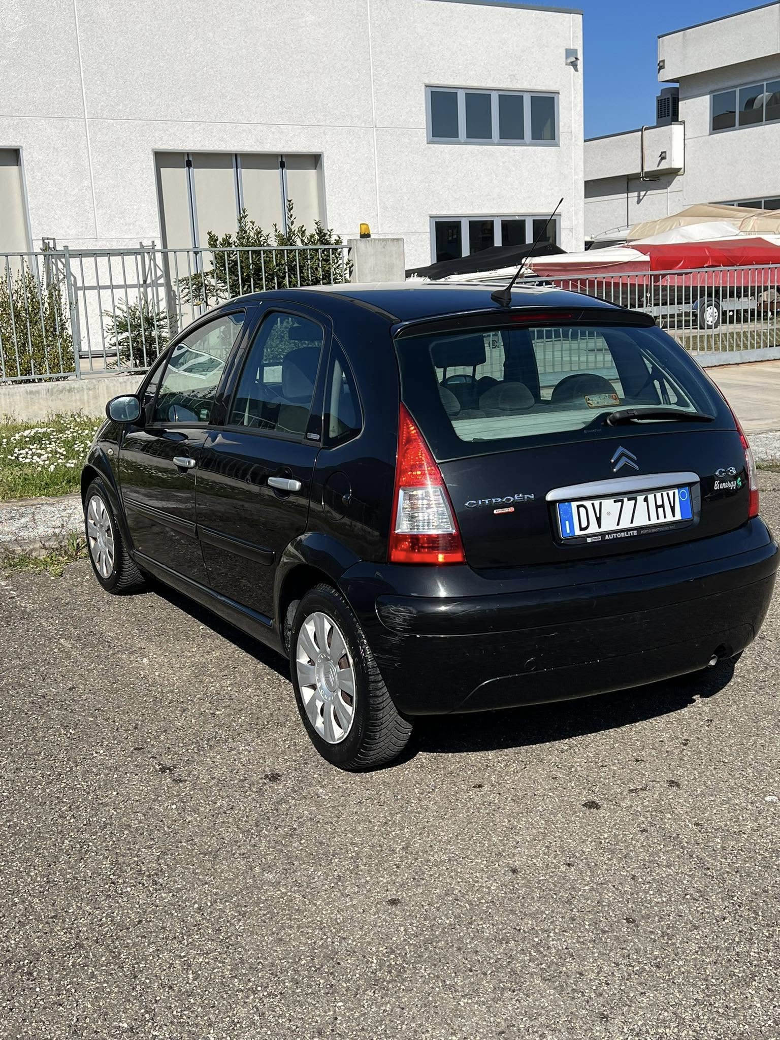 
CITROEN C3 1.4 Exclusive Bi Energy G full									