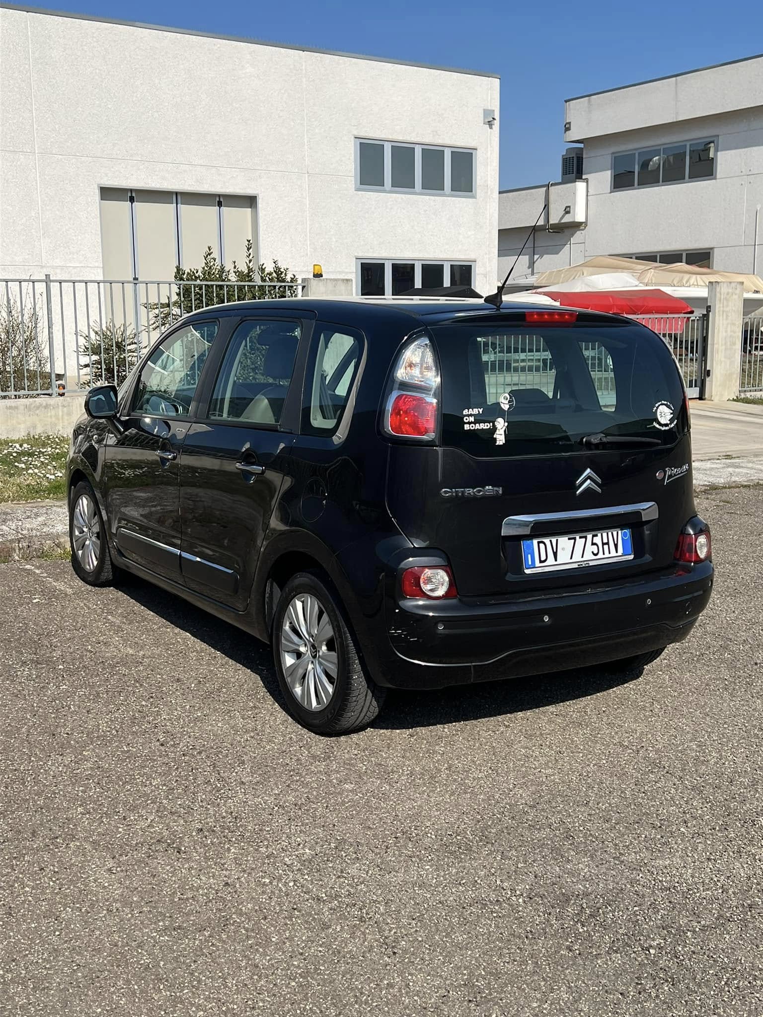 
CITROEN C3 PICASSO 1.6 HDi 110 Airdream Exclusive Style full									