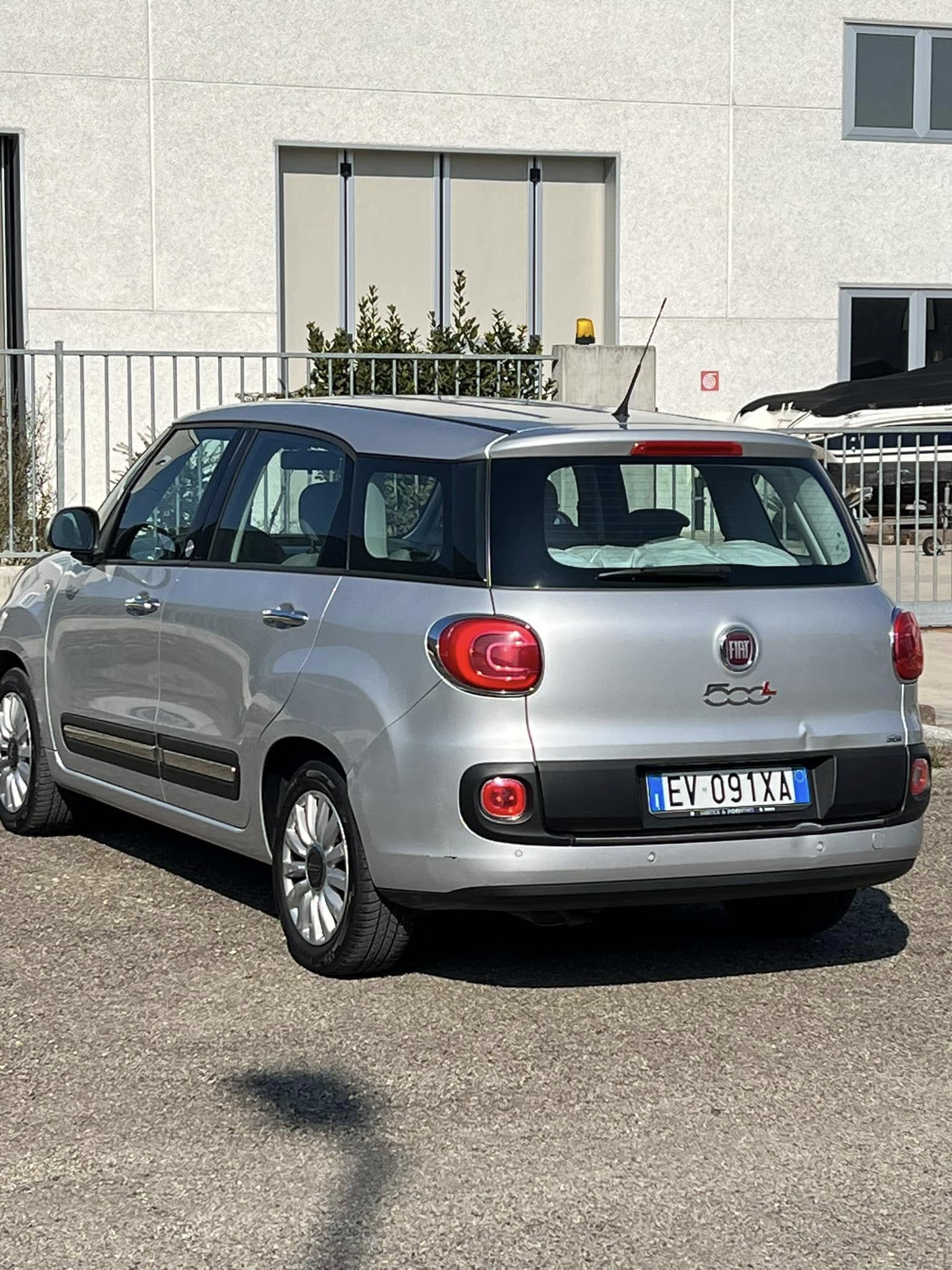 
FIAT500L Living 1.6 Multijet Lounge full									