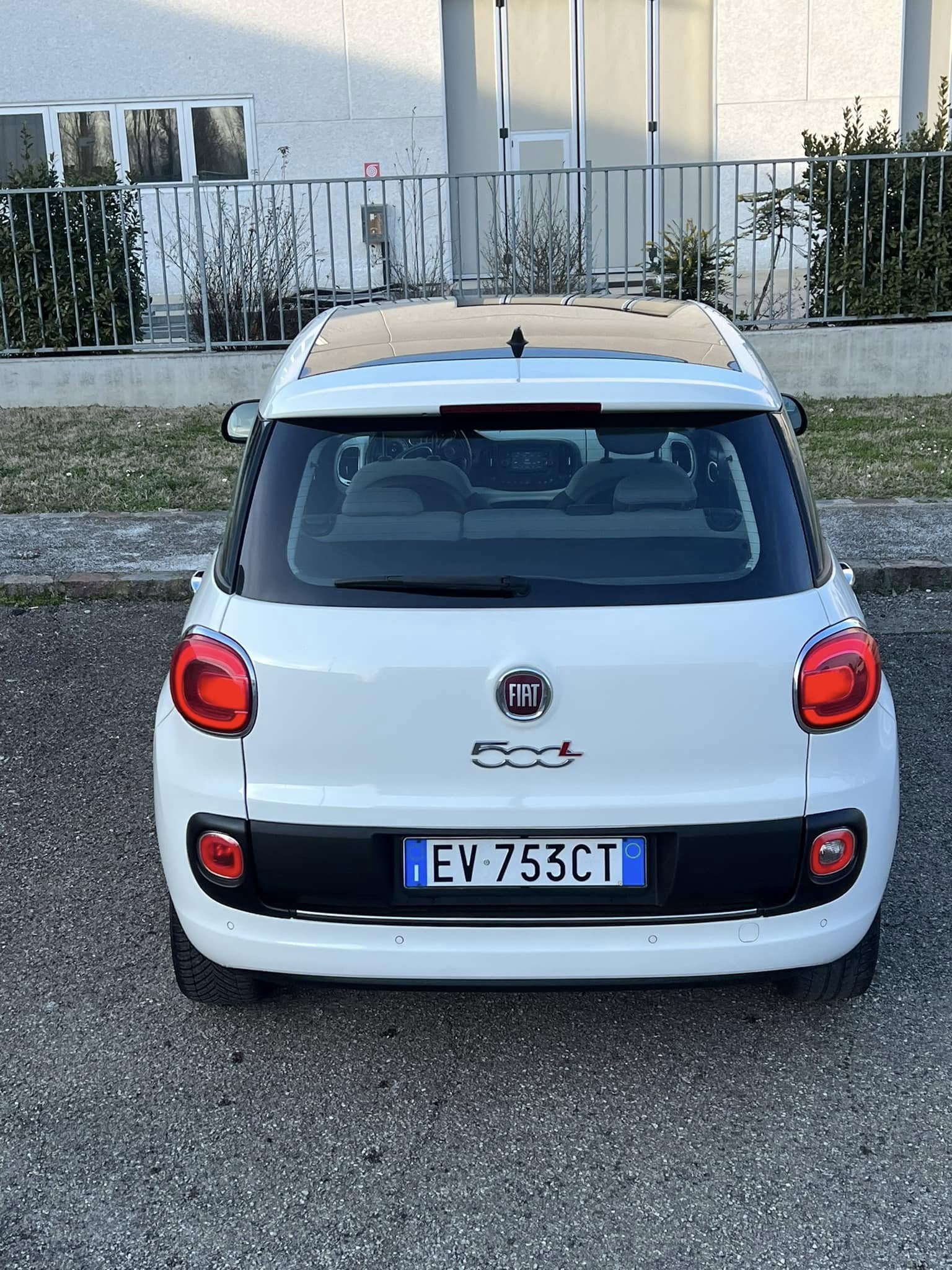 
Fiat500L PANORAMIC 1.3 Multijet Lounge full									