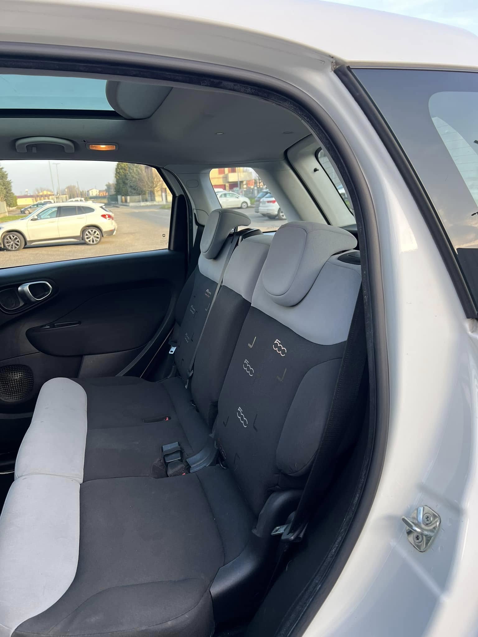 
Fiat500L PANORAMIC 1.3 Multijet Lounge full									