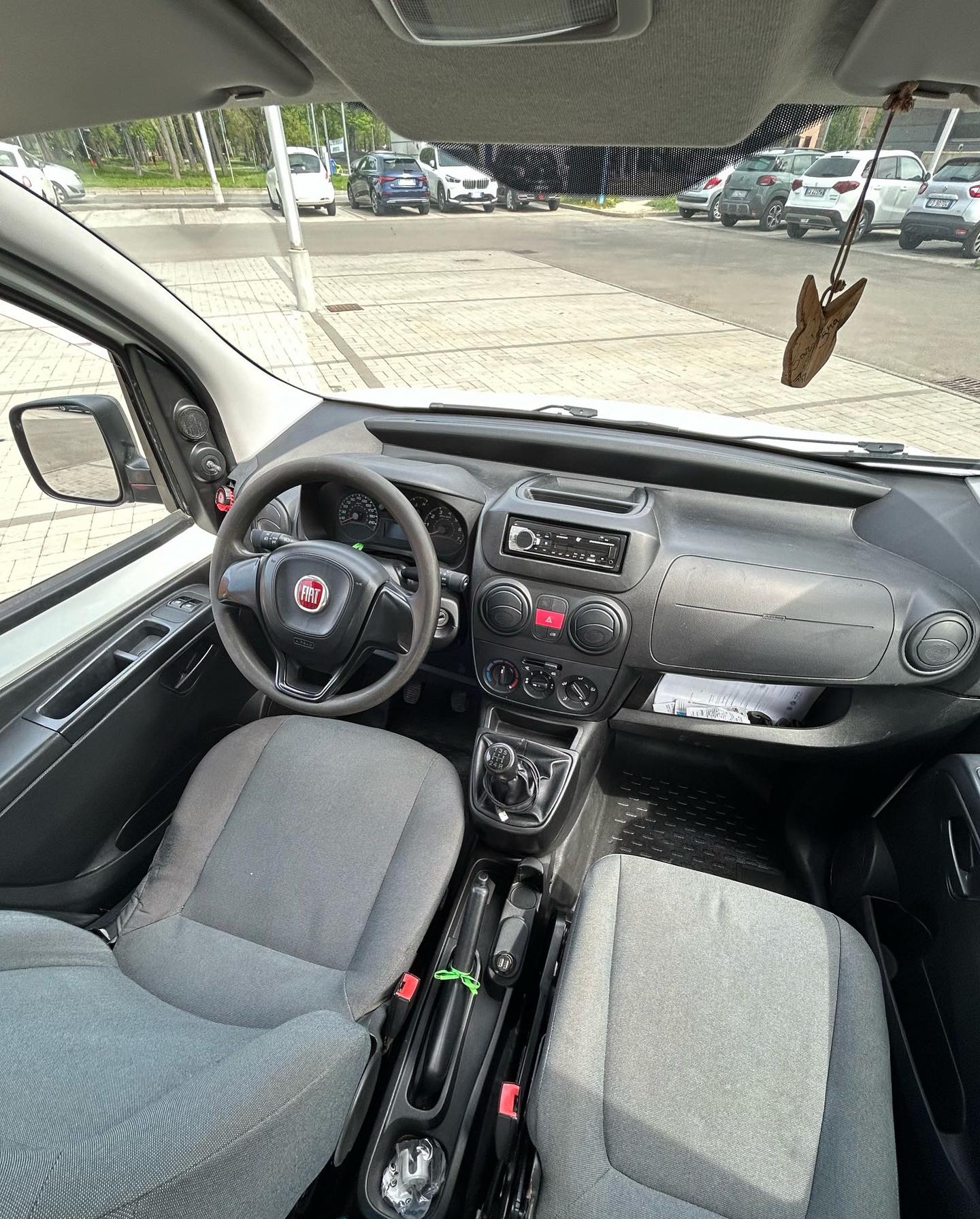 
Fiat Fiorino 1.3 MTJ2 75 CV 2016 full									