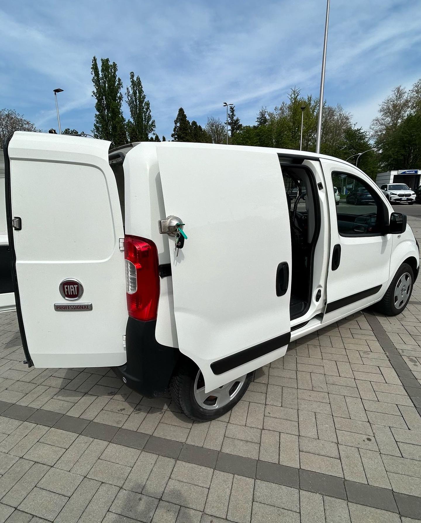 
Fiat Fiorino 1.3 MTJ2 75 CV 2016 full									