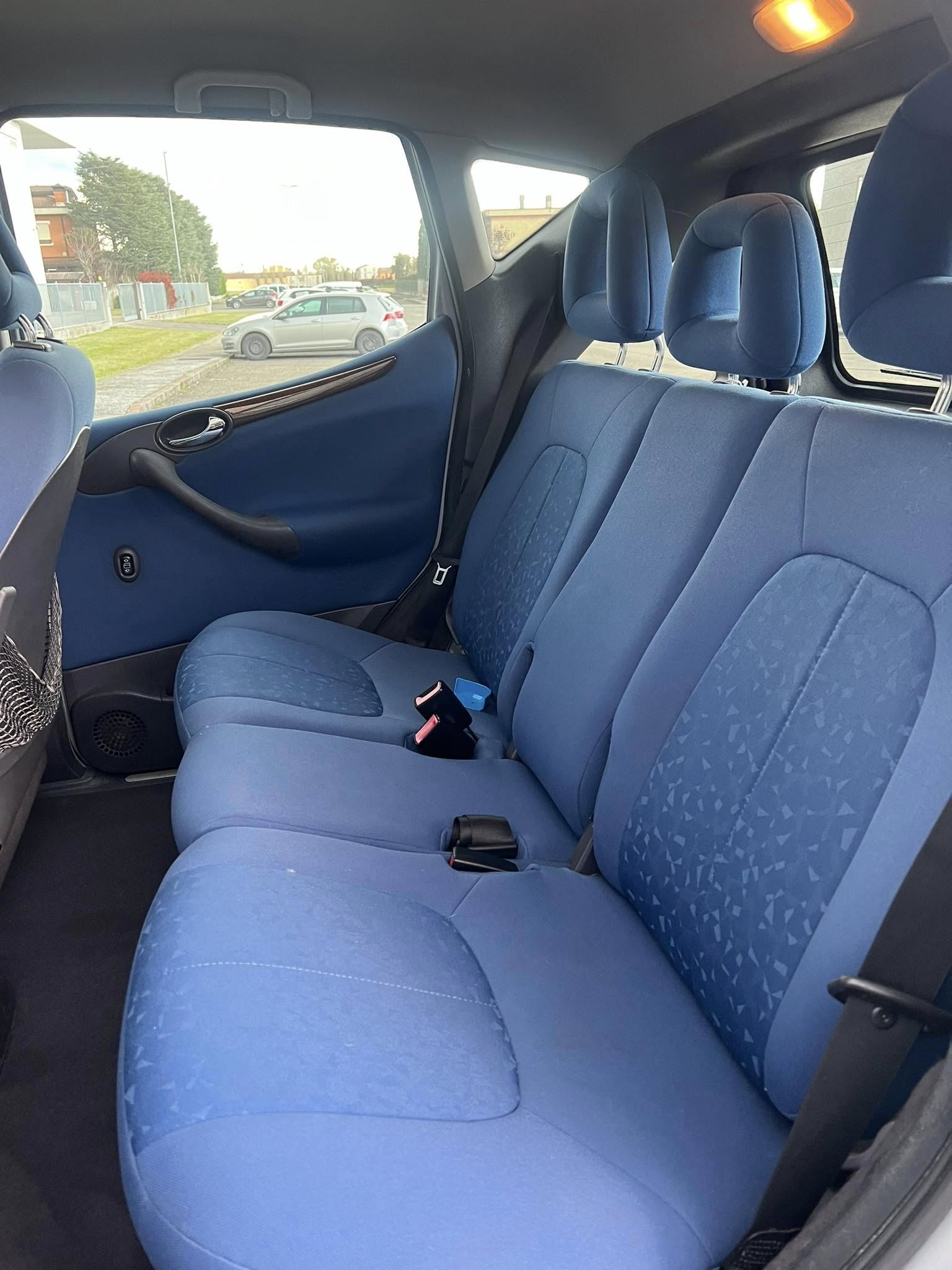 
MERCEDES CLASSE A 160 cat Avantgarde full									