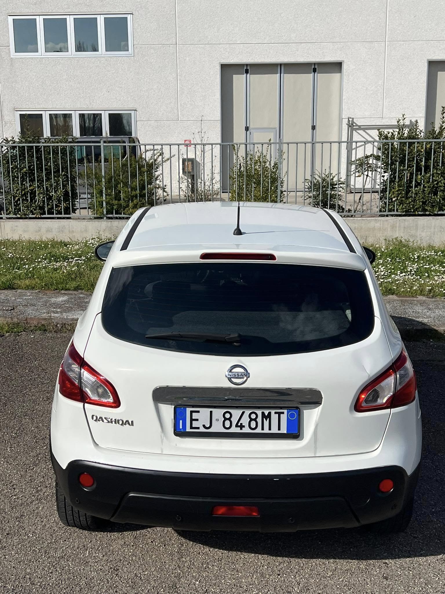 
NISSAN QASHQAI 1.6 16V Tekna 2011 full									