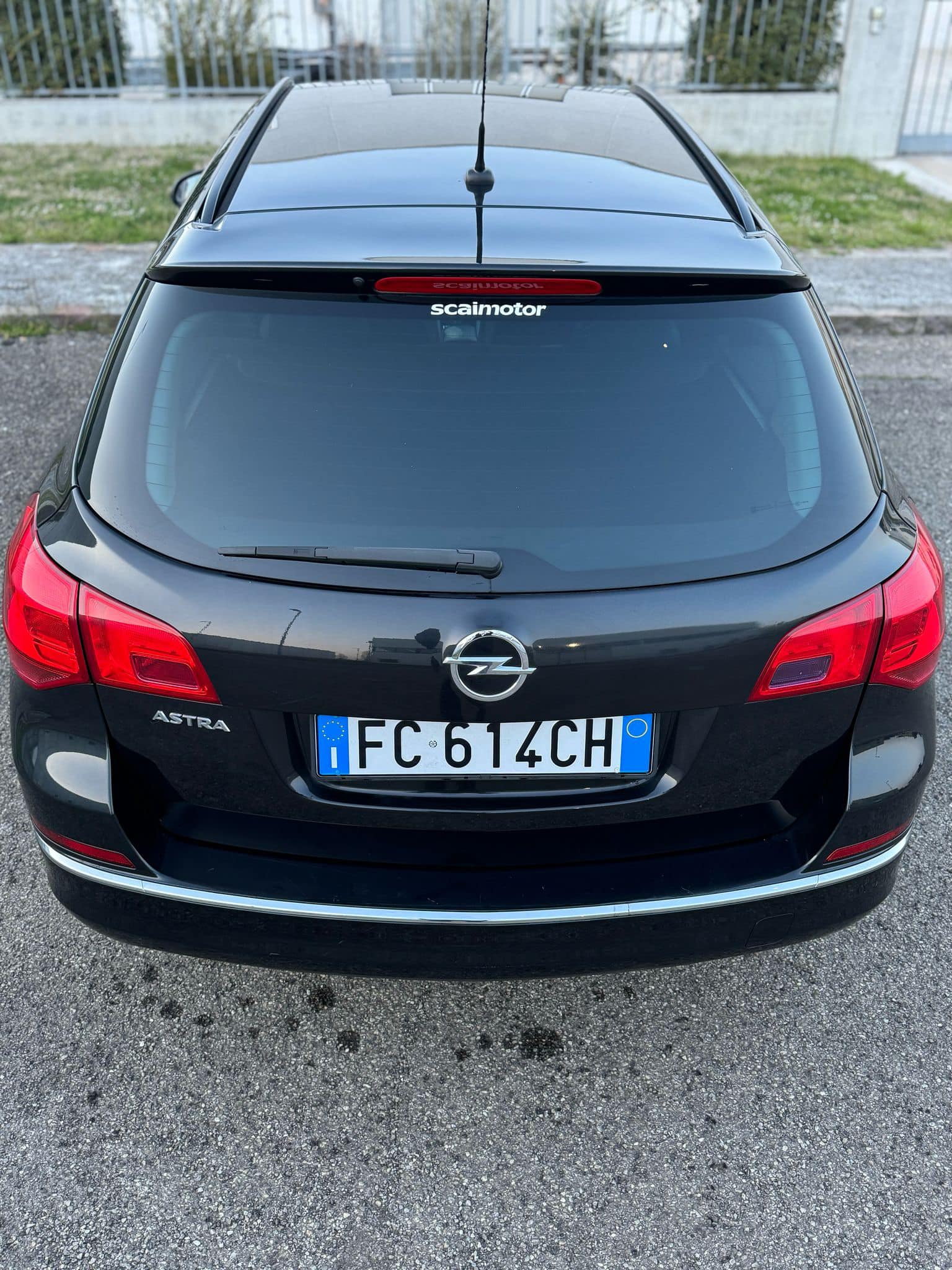 
OPELASTRA 1.4 Turbo 140CV Sports Tourer Tech Cosmo2016 full									