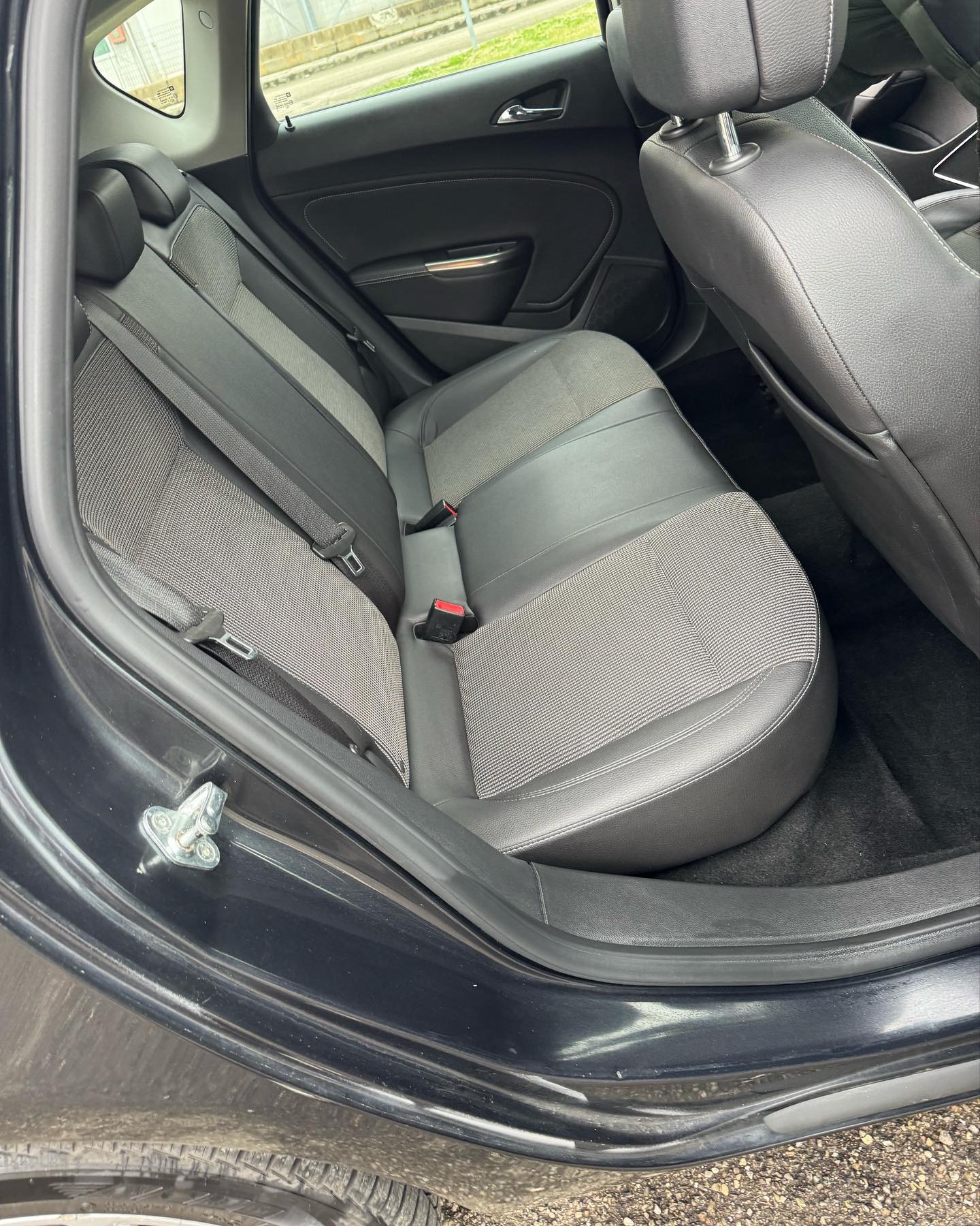 
OpelAstra 1.7 CDTI 125CV 5P Cosmo2012 full									