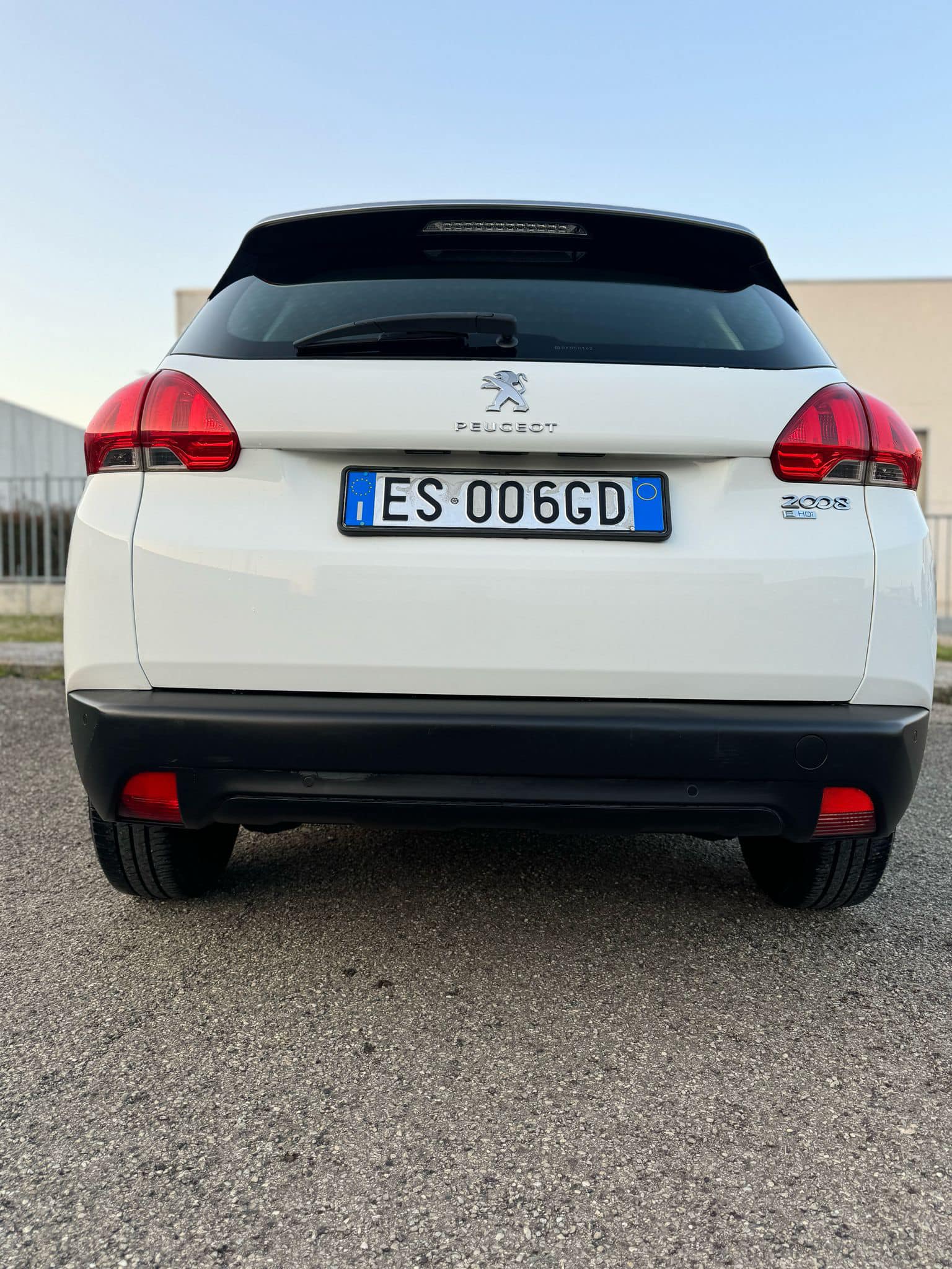 
PEUGEOT2008 1ª Serie 1.6 e-HDi 92 CV Stop&Start Urban Cross2013 full									