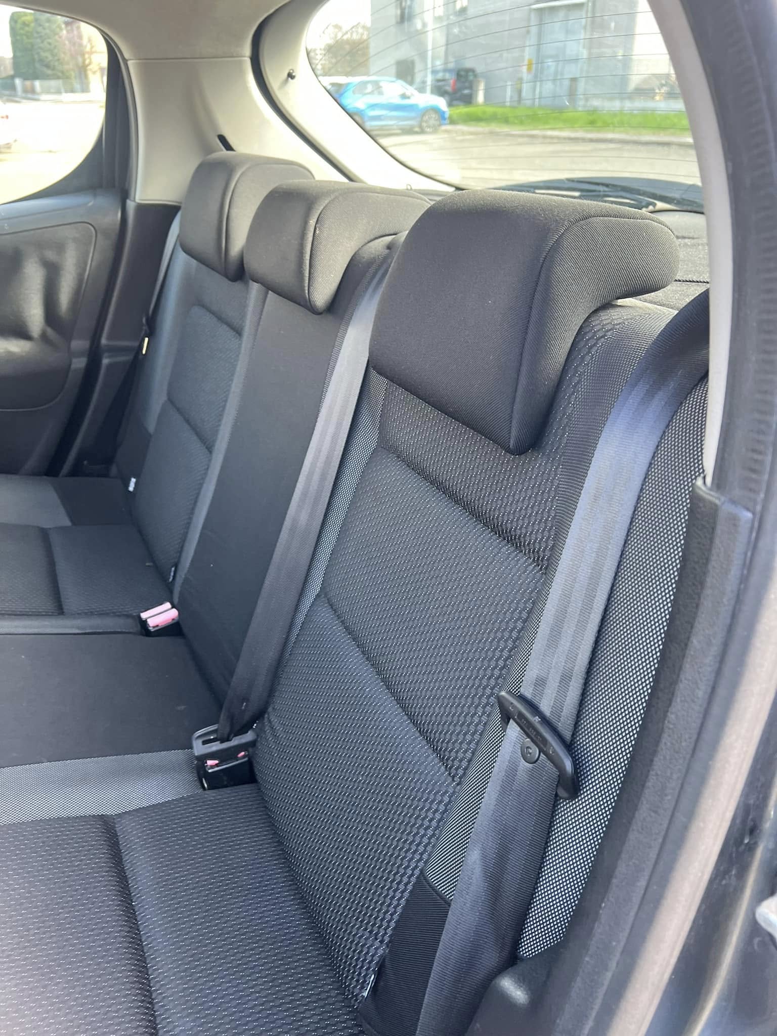 
PEUGEOT207 1.4 8V 75CV 5P Energie Sport ECO2010 full									