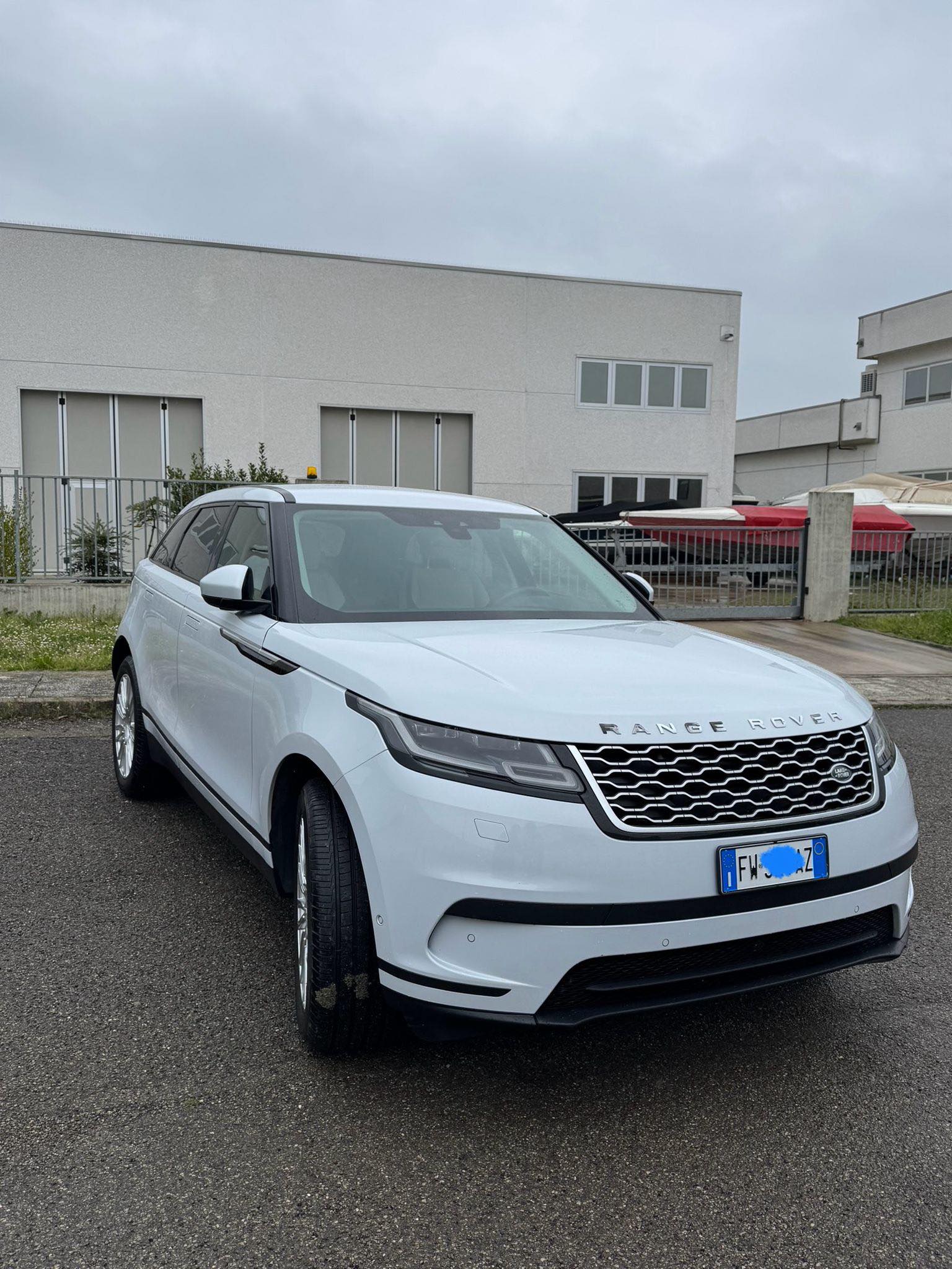 RANGE ROVER VELAR 2.0D I4 180 CV R-Dynamic HSE 2019