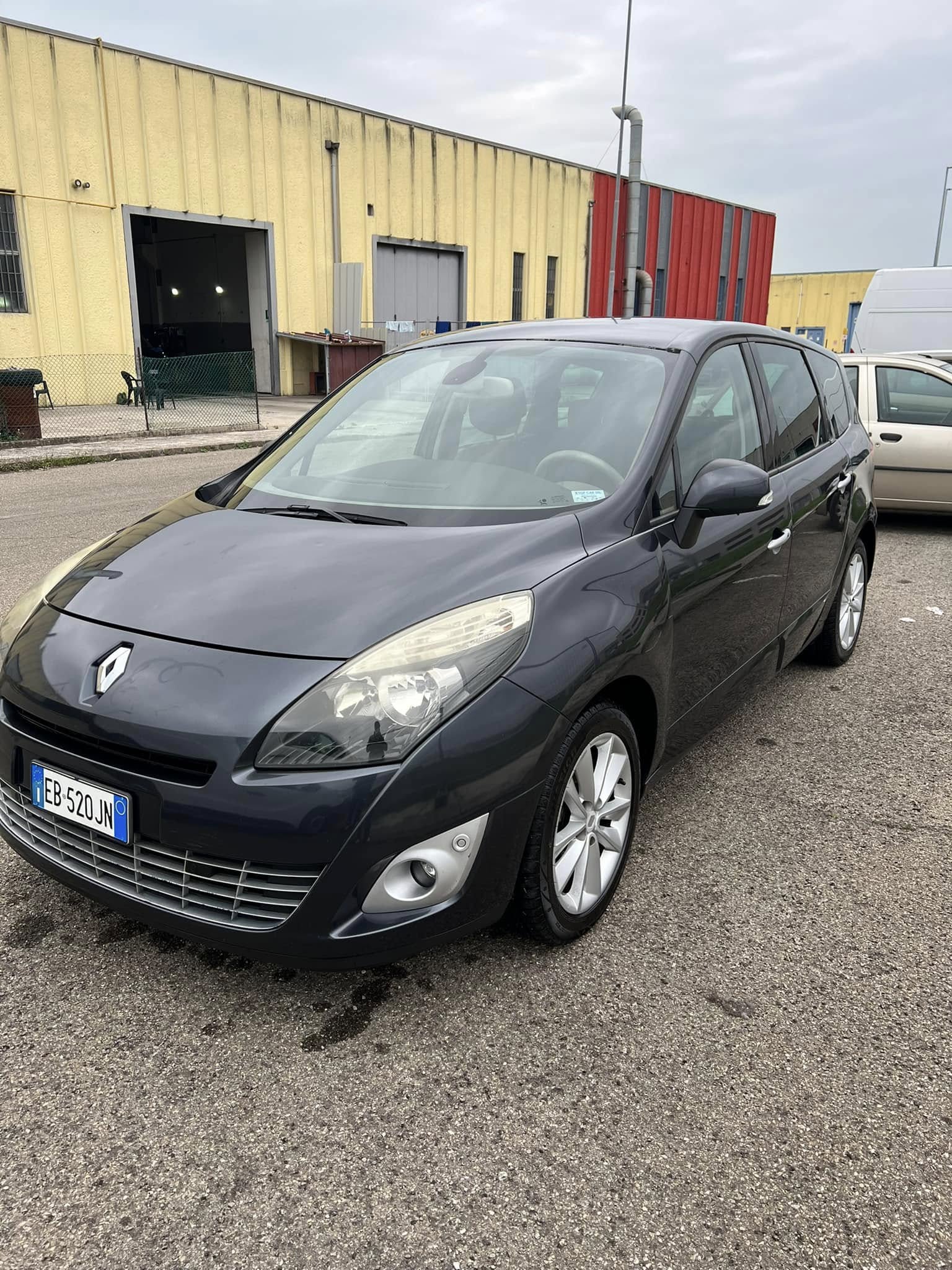 RenaultScenic III2010