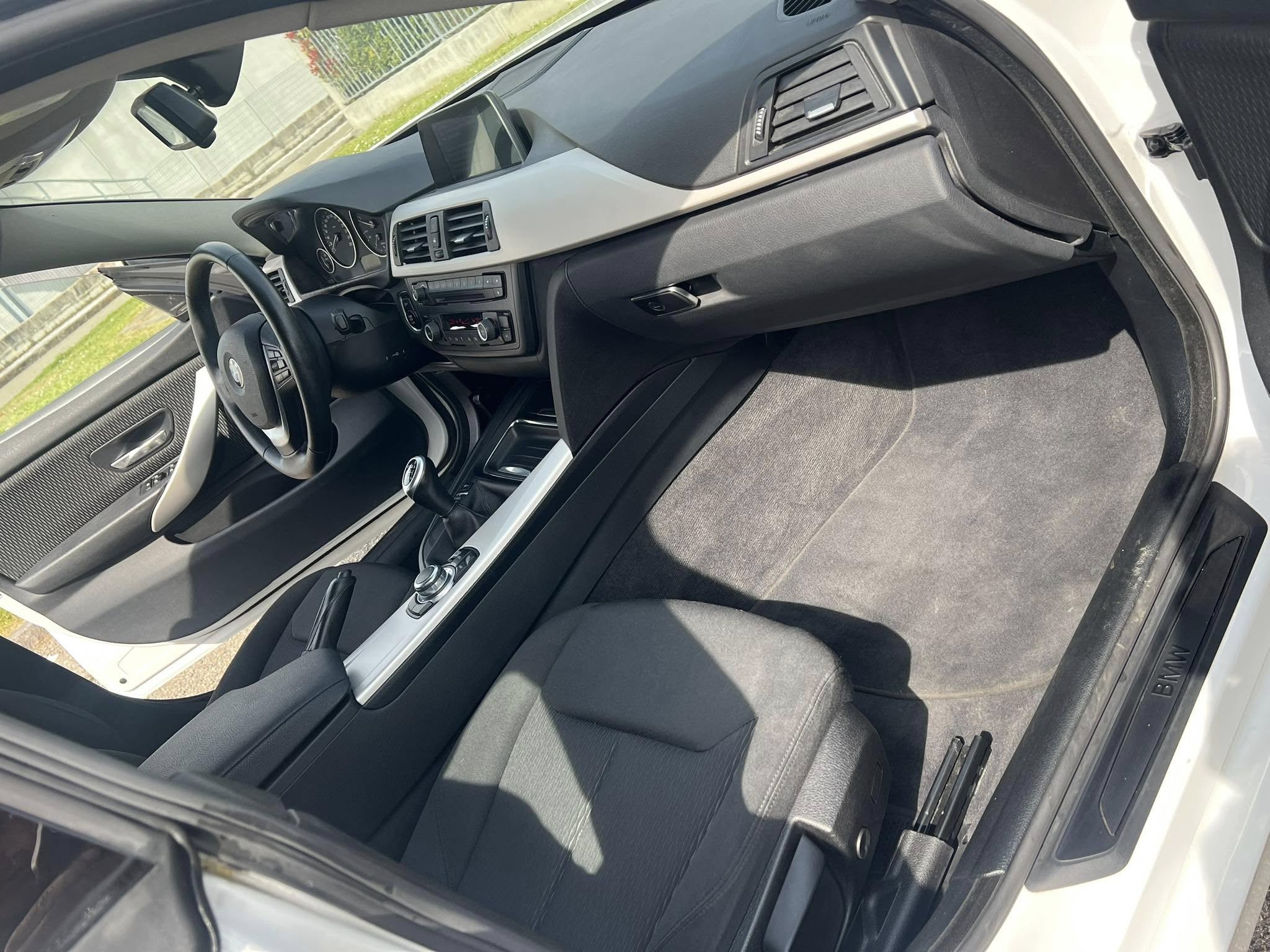 
BMW 420d xDrive Gran Coupe Luxury 2015 full									