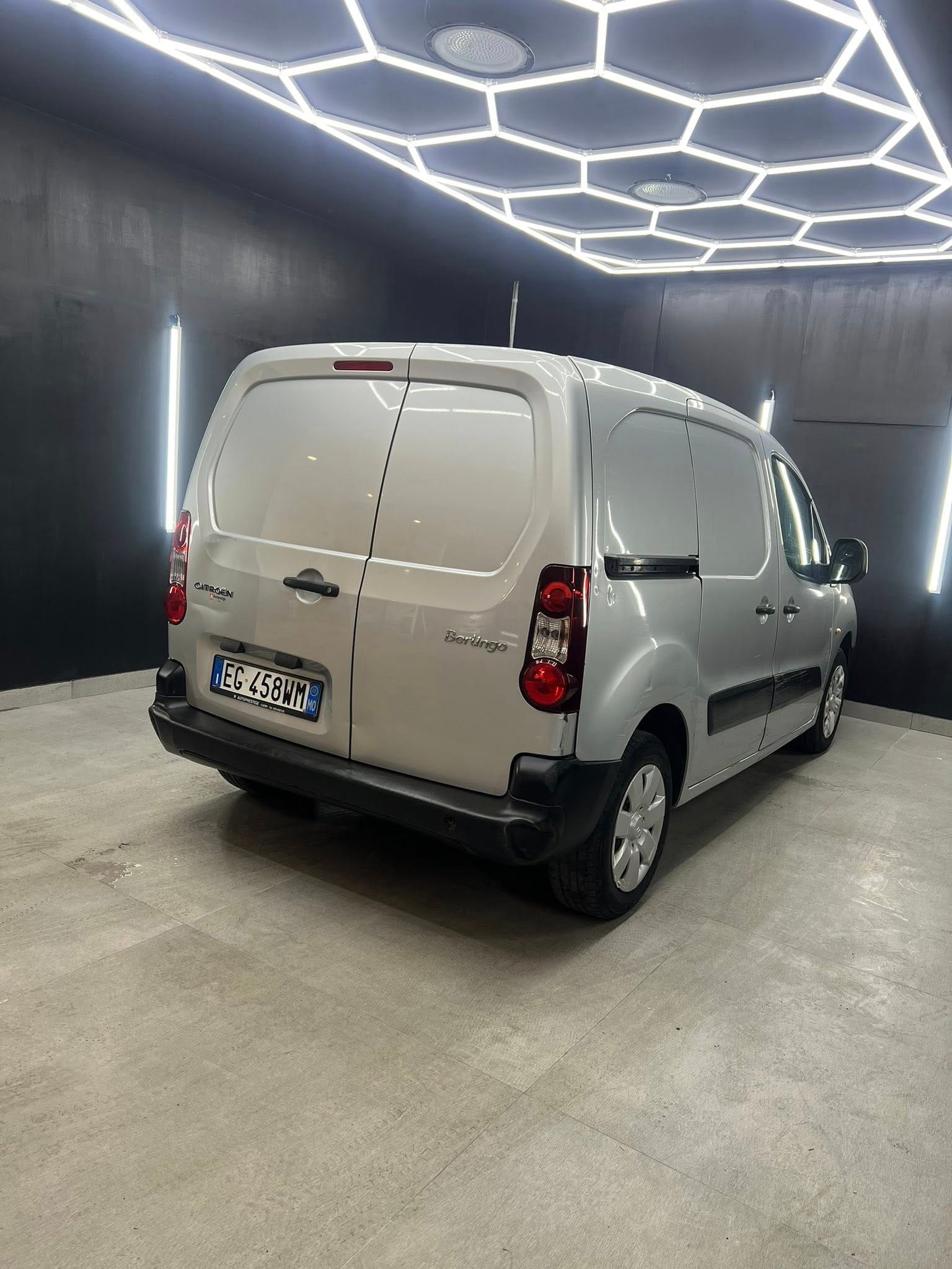 
CITROENBERLINGO 1.5 HDI 3 POSTI BUSINESS2011 full									