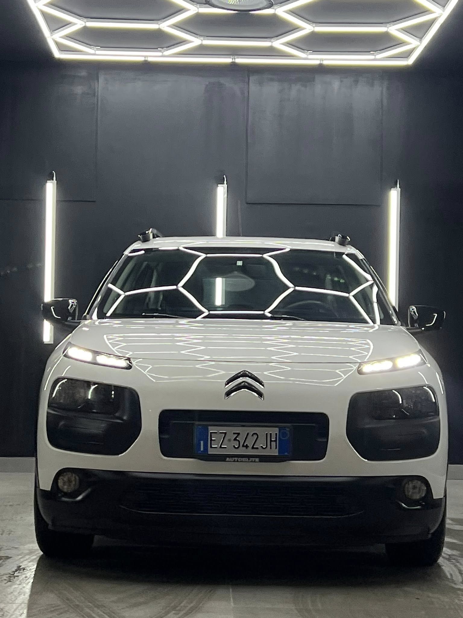 CITROEN C4 CACTUS BlueHDi 100 SeS Shine 2015