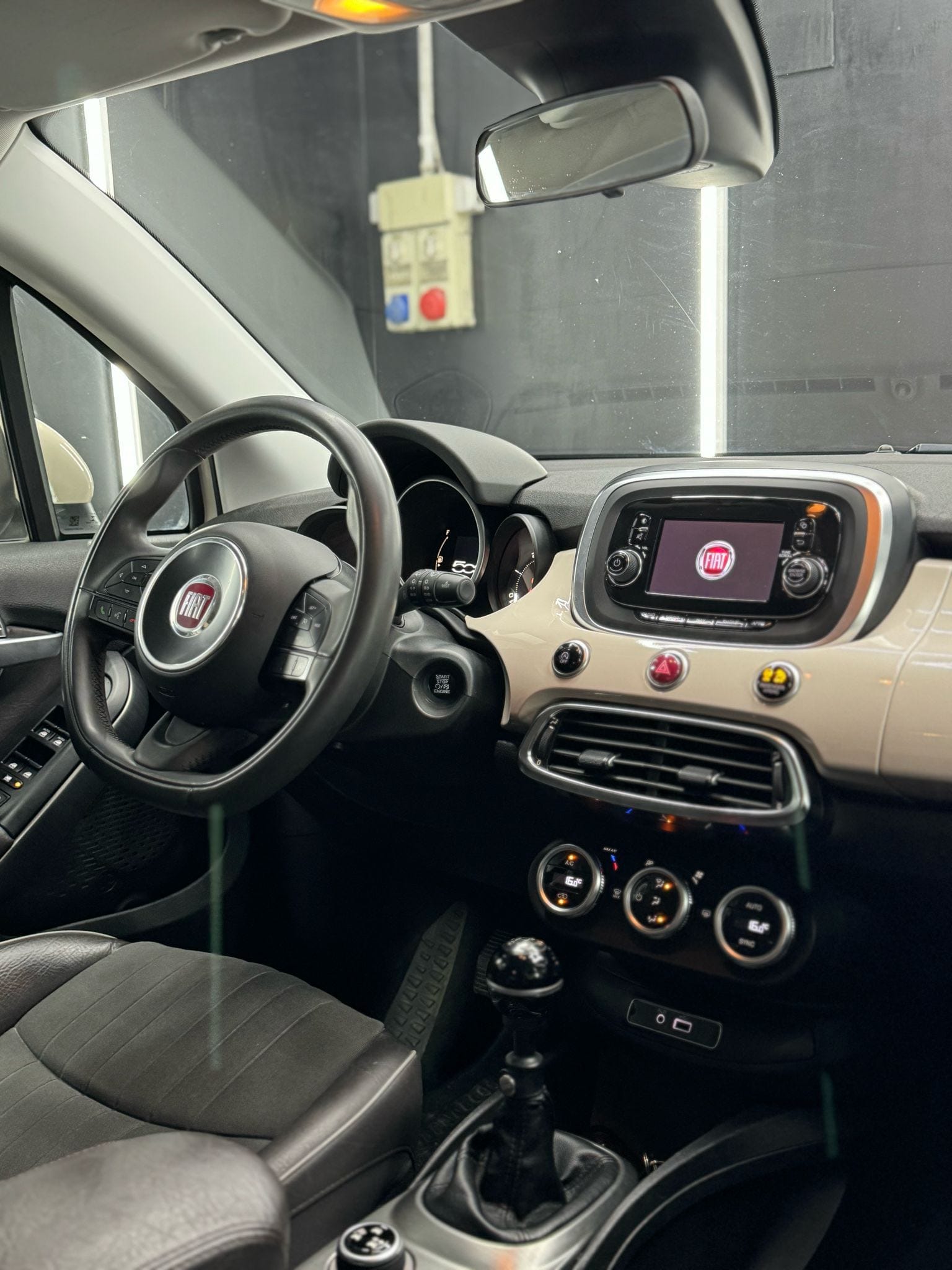
FIAT 500X 1.6 MultiJet 120 CV Business 2015 full									