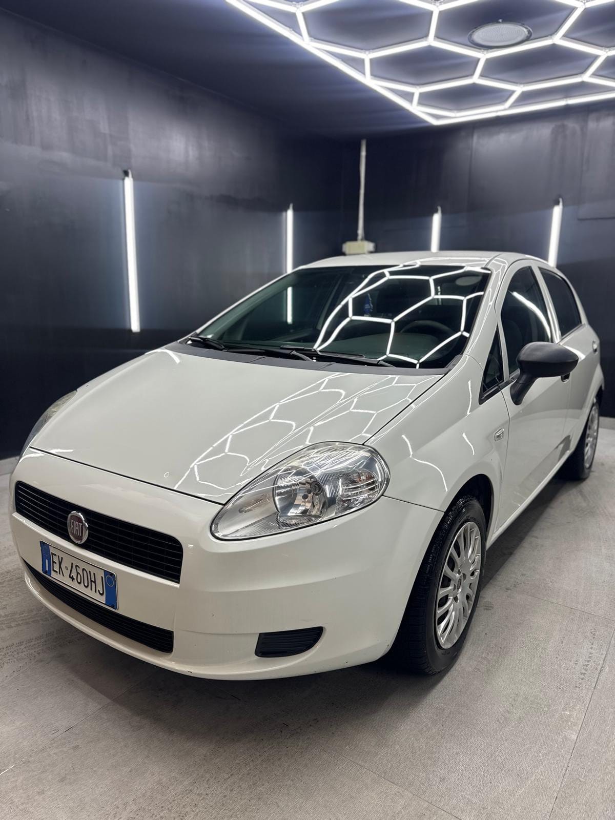 
FIATPUNTO Evo 1.2 5P SeS Dynamic2011 full									