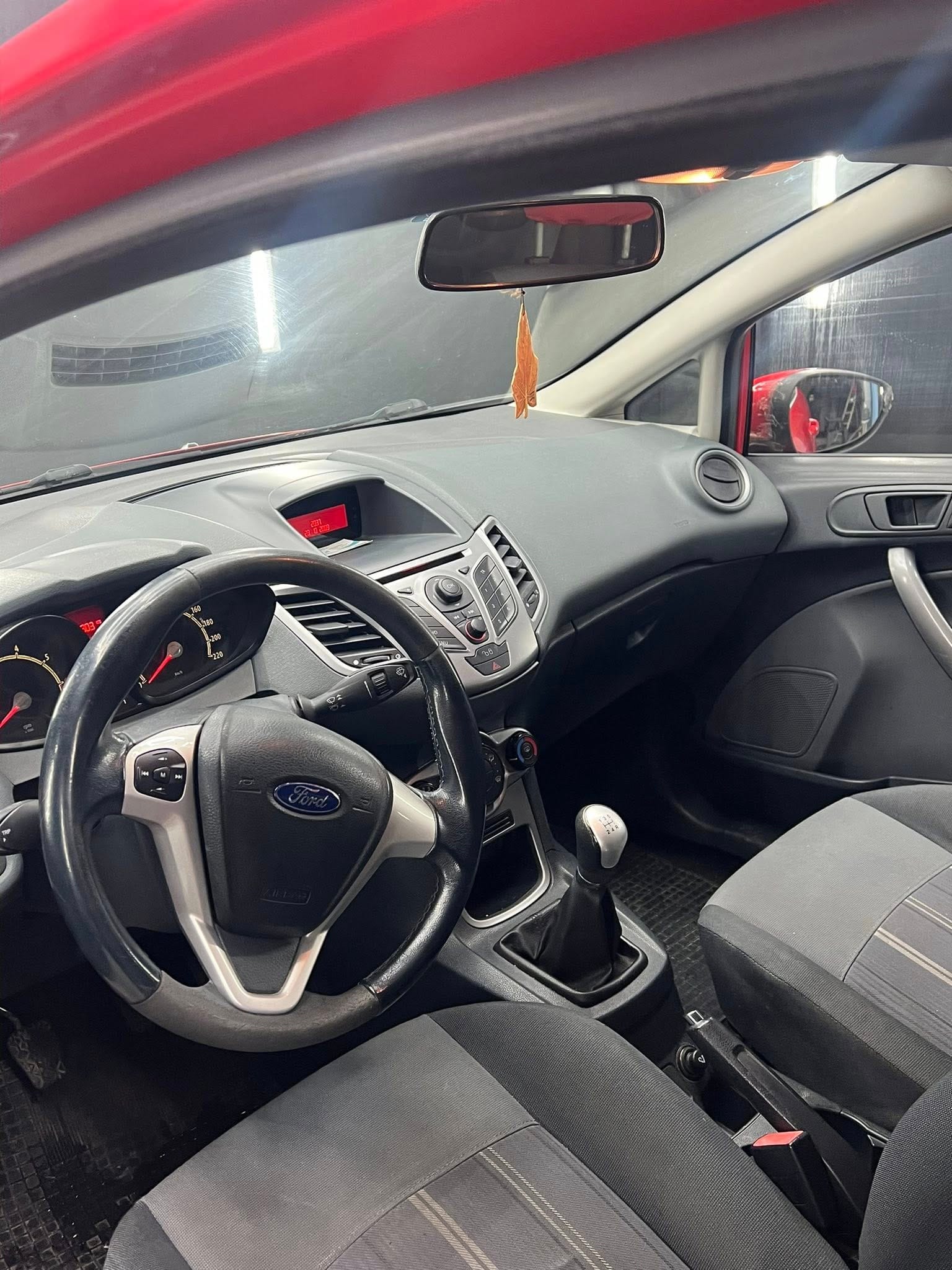 
FORDFIESTA 1.2 82CV 3P Titanium2010 full									