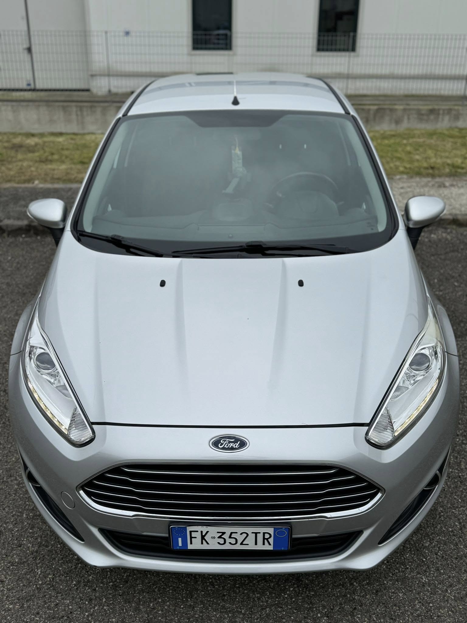 
FORDFIESTA 1.4 5P Bz.- Black e White Edition2017 full									