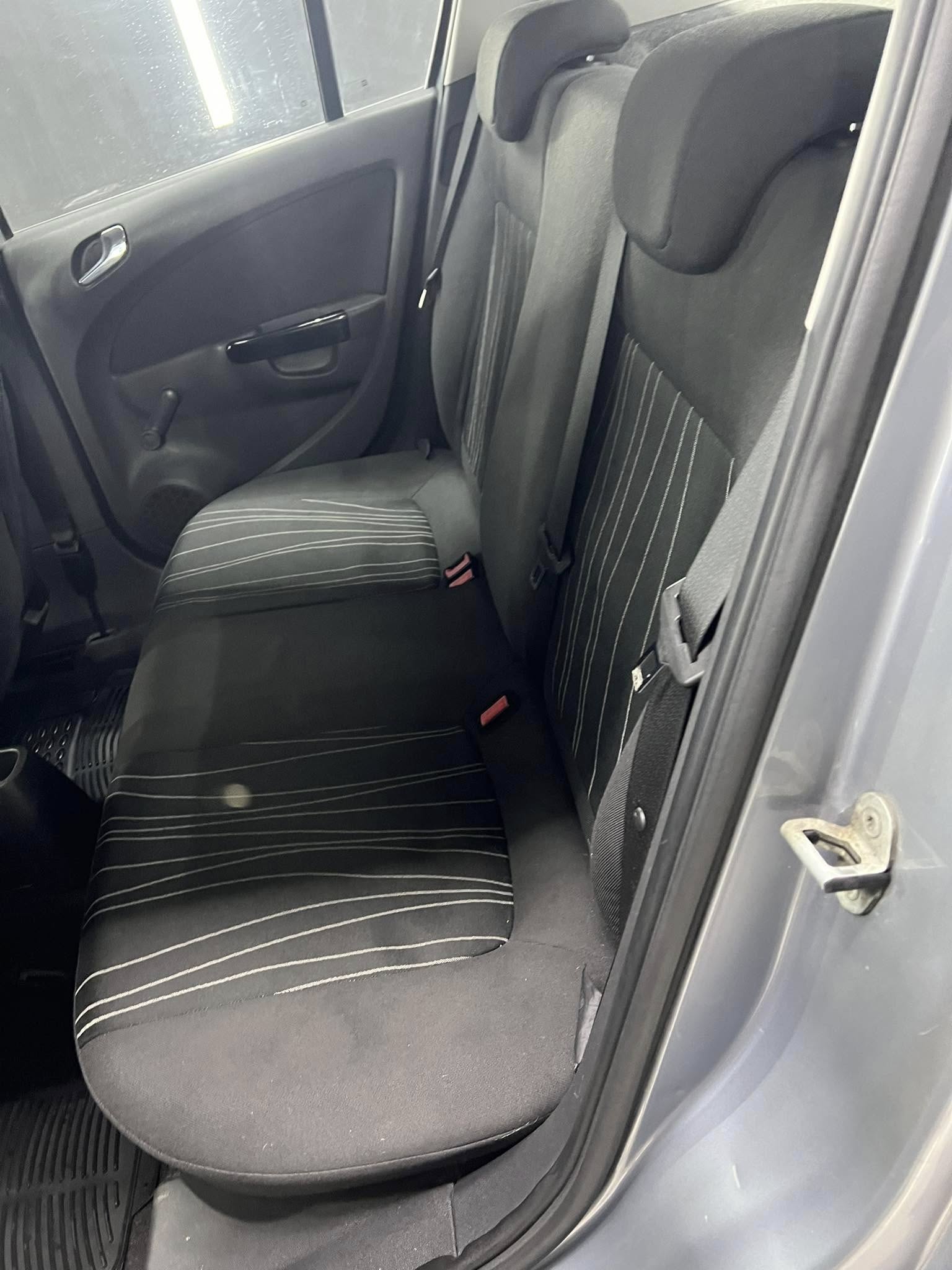 
OPELCORSA 1.2 80CV 5P GPL-TECH Enjoy2009 full									