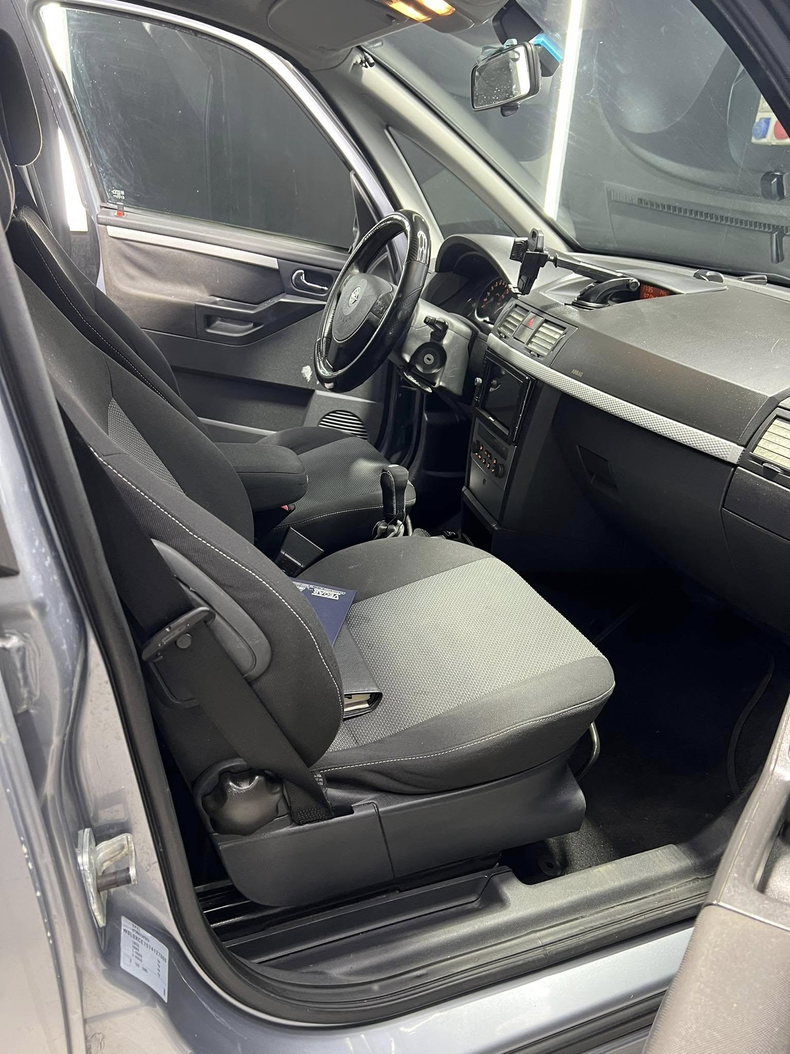 
OPELMERIVA 1.6 16V Cosmo GPL full									