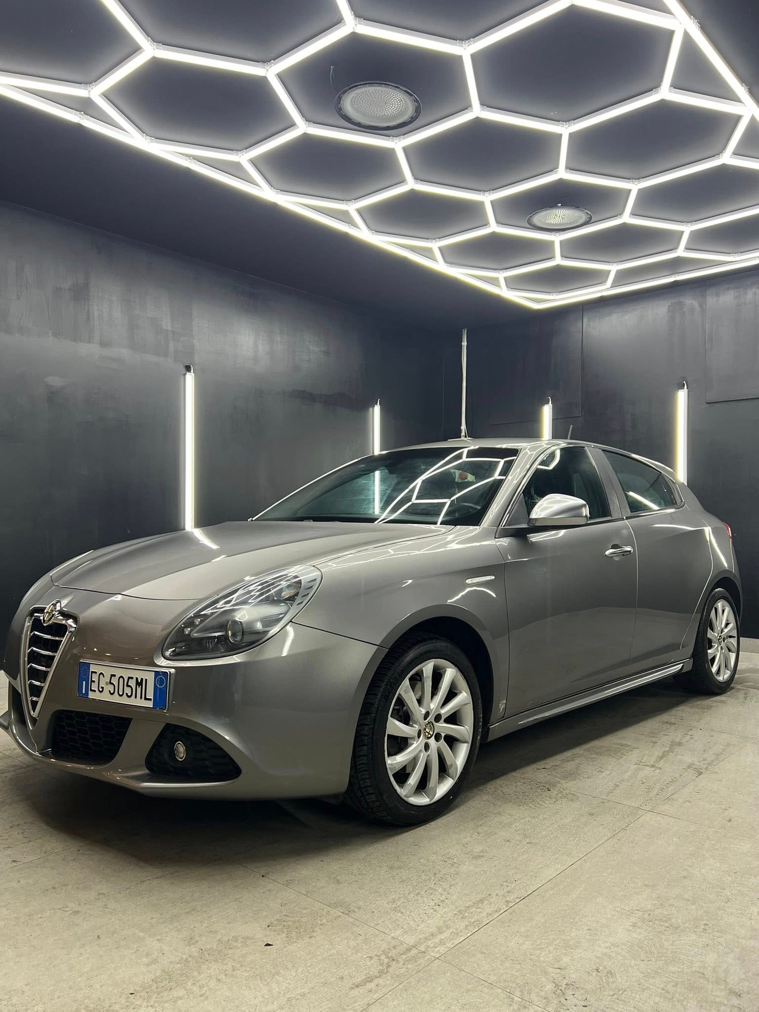 
ALFA ROMEO GIULIETTA 1.4 Turbo MultiAir Distinctive 2011 full									