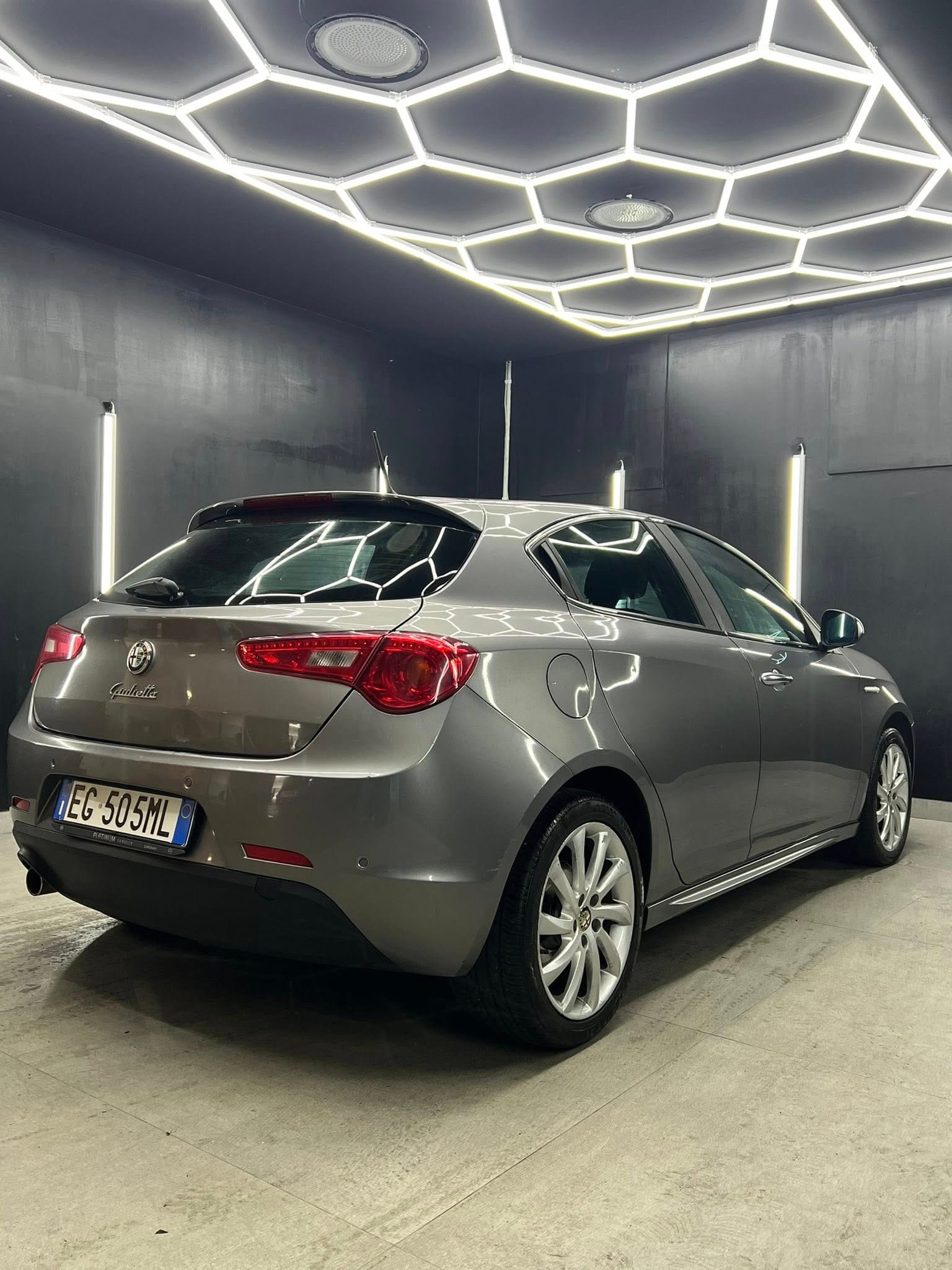 
ALFA ROMEO GIULIETTA 1.4 Turbo MultiAir Distinctive 2011 full									