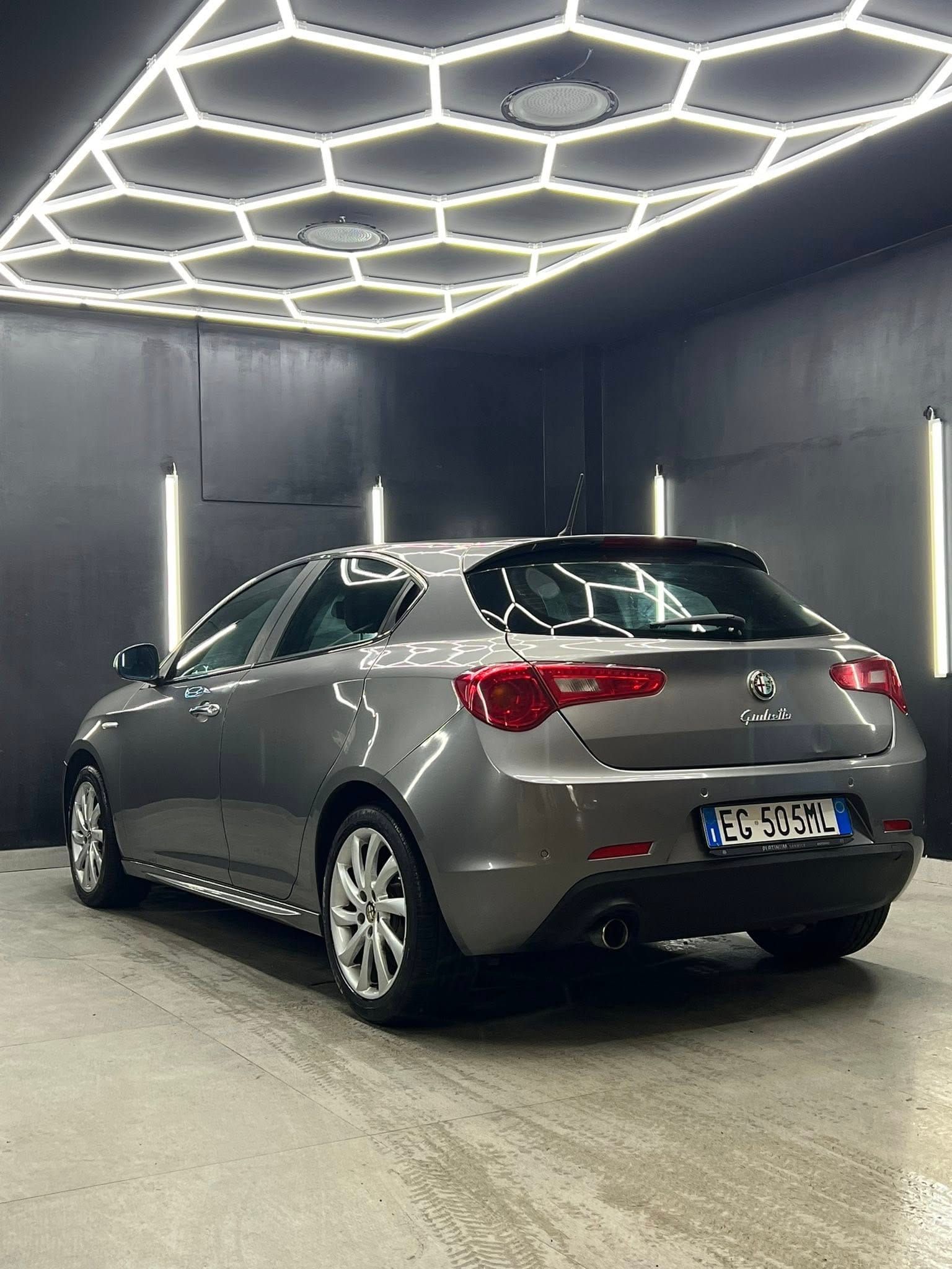 
ALFA ROMEO GIULIETTA 1.4 Turbo MultiAir Distinctive 2011 full									