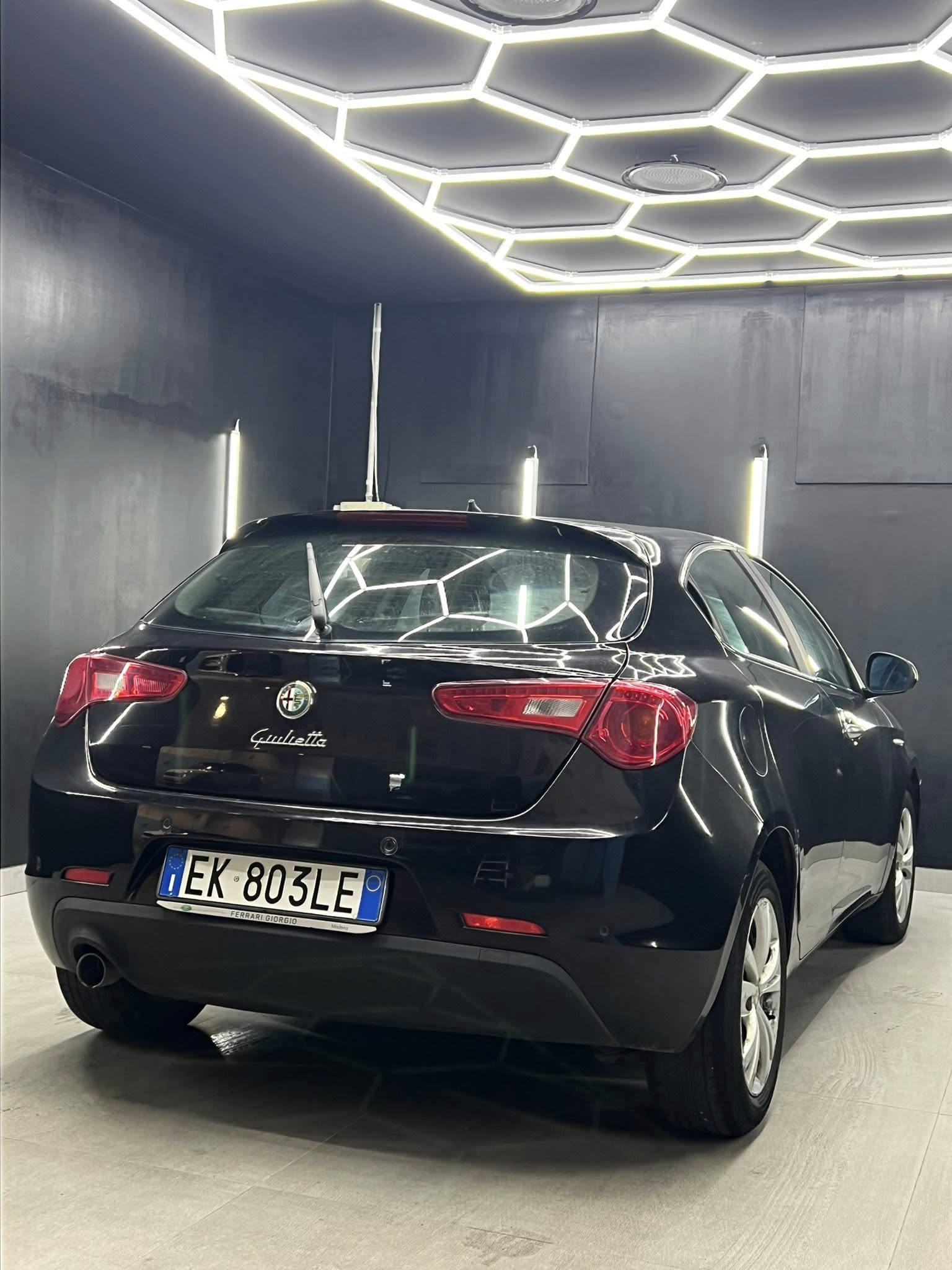 
ALFA ROMEOGIULIETTA 1.6 JTDm-2 105 CV Exclusive2012 full									