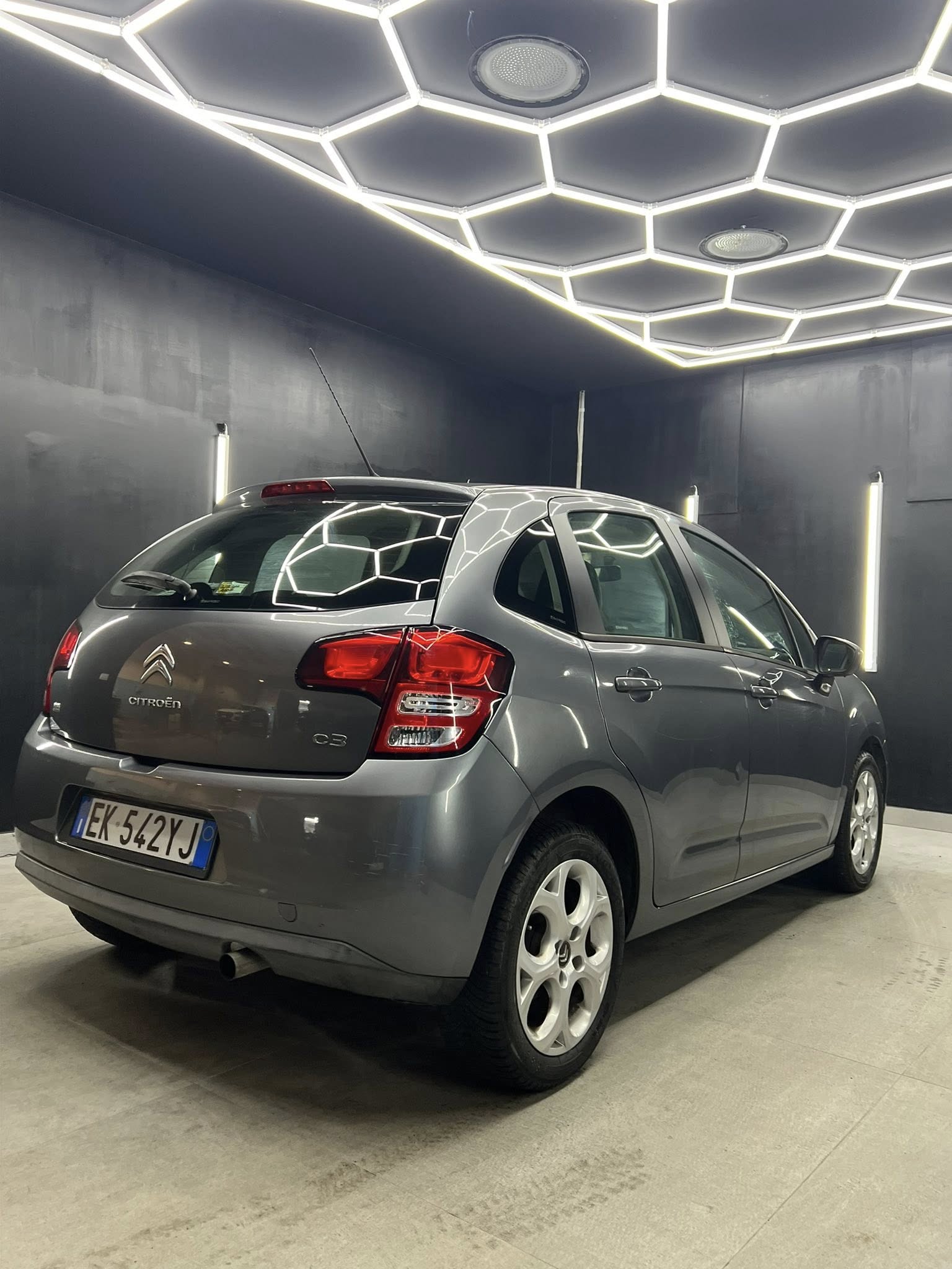 
CITROENC3 1.6 e-HDi 90 airdream Exclusive2011 full									