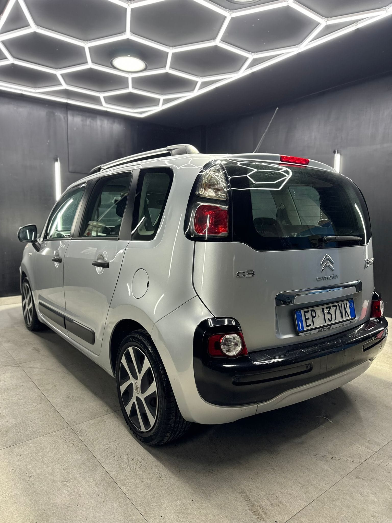 
CITROENC3 Picasso 1.4 VTi 95 Exclusive Limited2013 full									