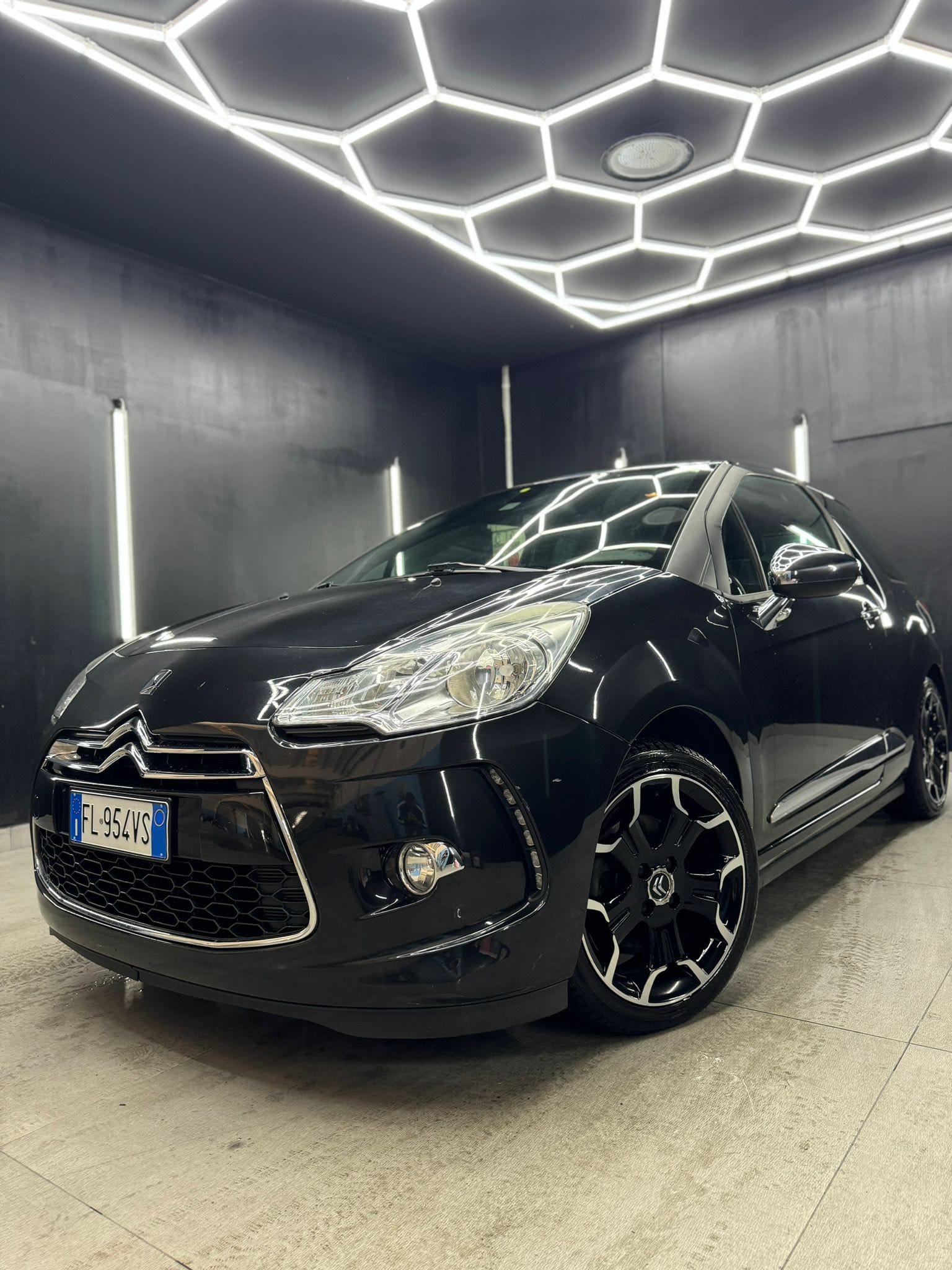 CITROEN DS 3 1.6 THP 155 Just Black 2018
