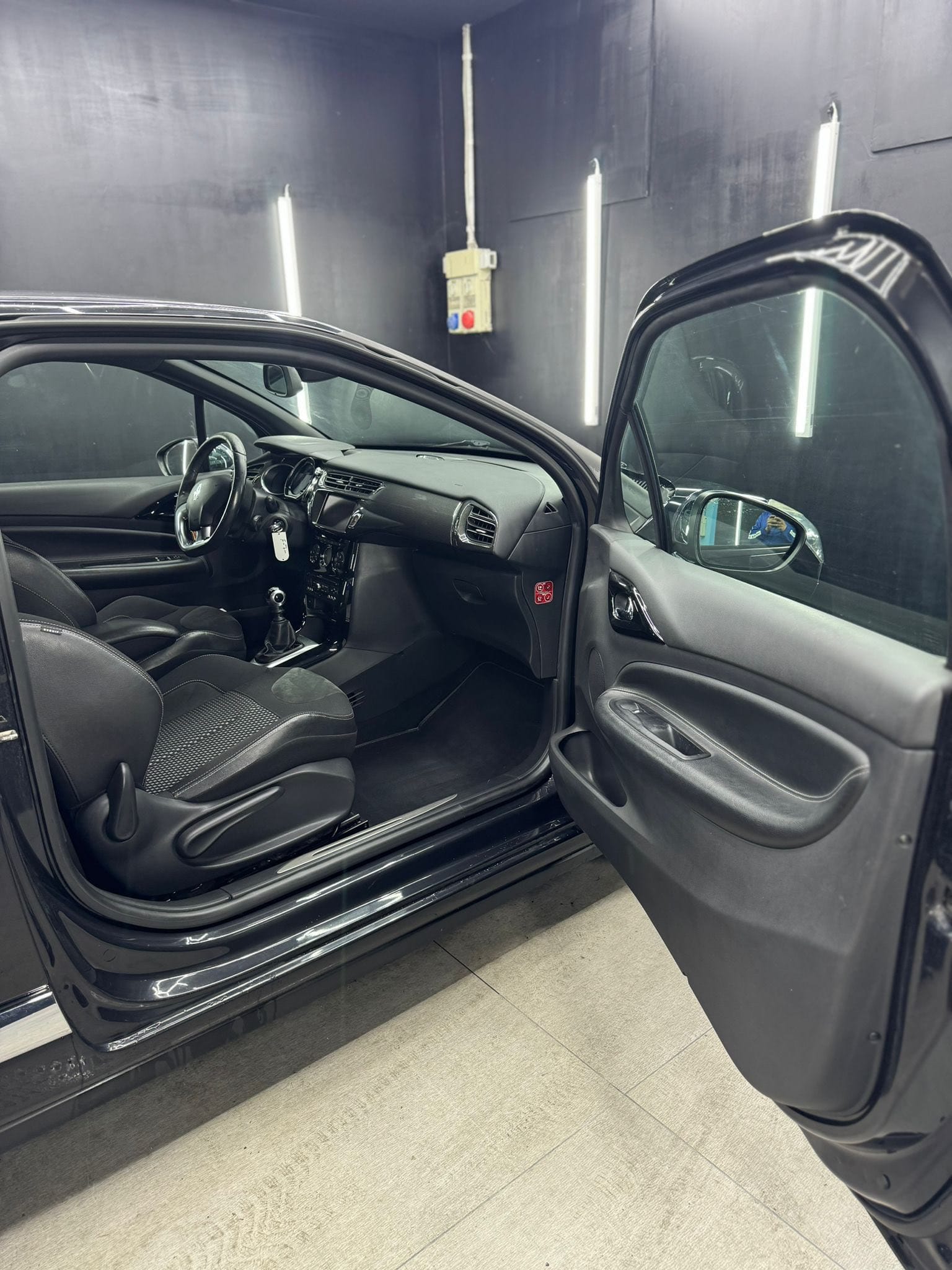 
CITROENDS 3 1.6 THP 155 Just Black2018 full									