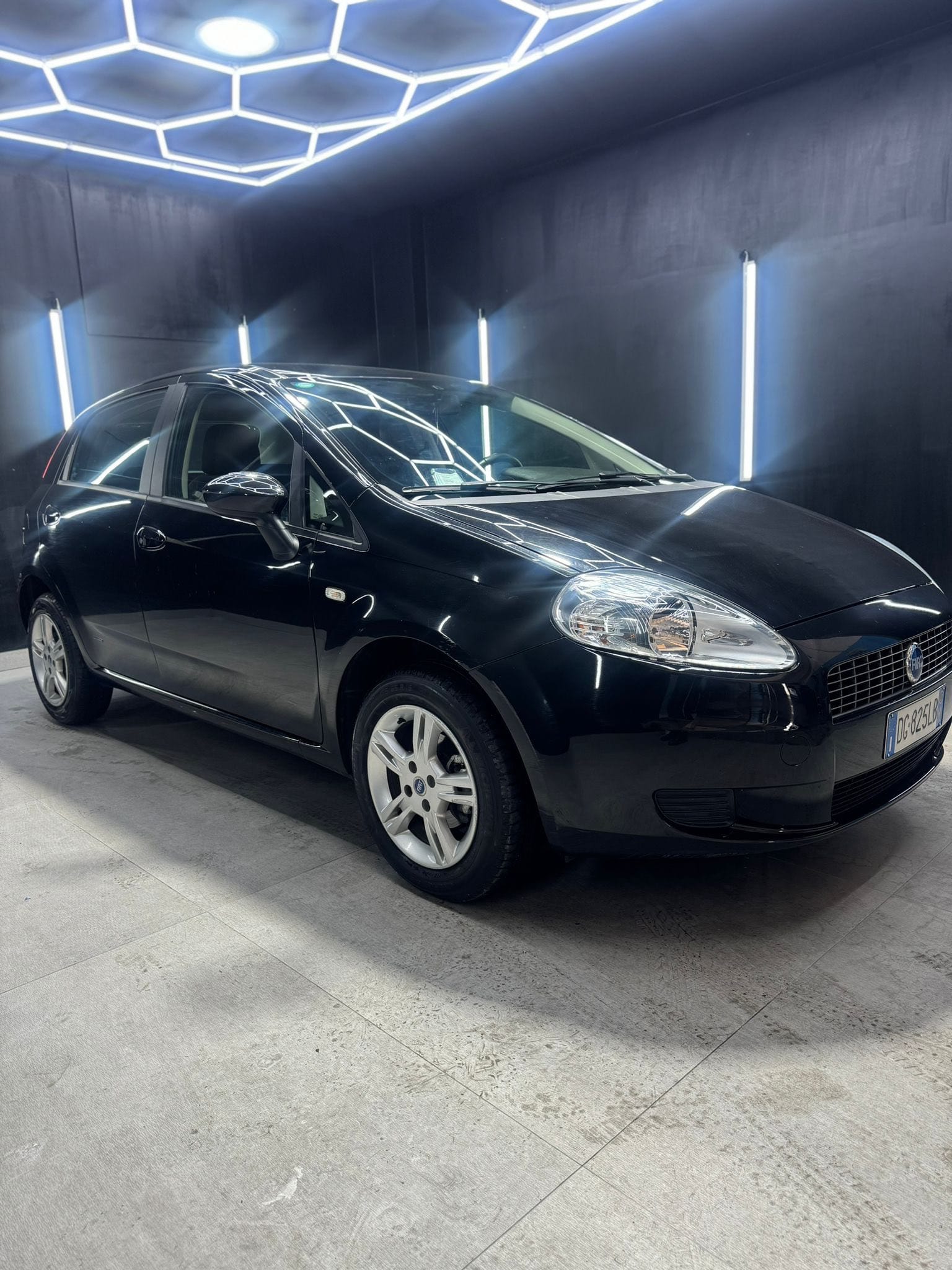 
FIATGRANDE PUNTO 1.4 5P Dynamic full									