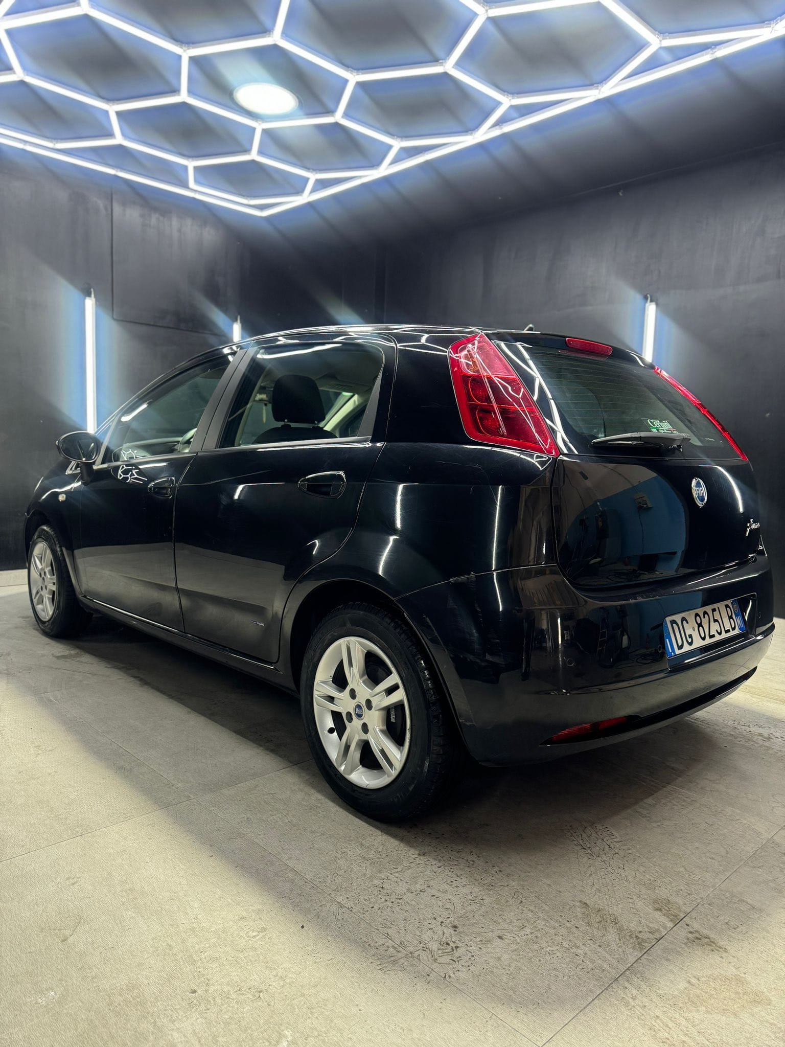 
FIATGRANDE PUNTO 1.4 5P Dynamic full									