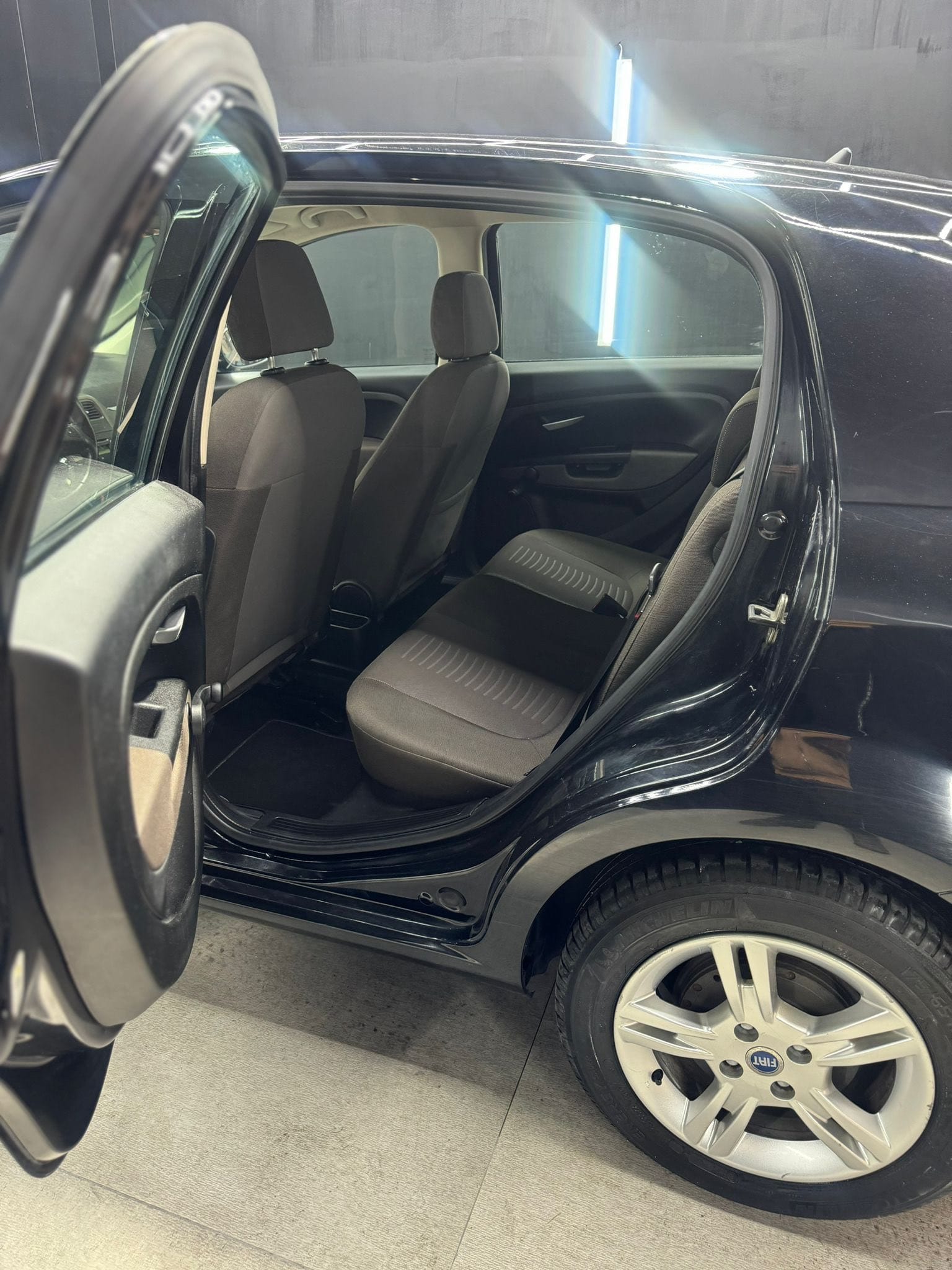 
FIATGRANDE PUNTO 1.4 5P Dynamic full									