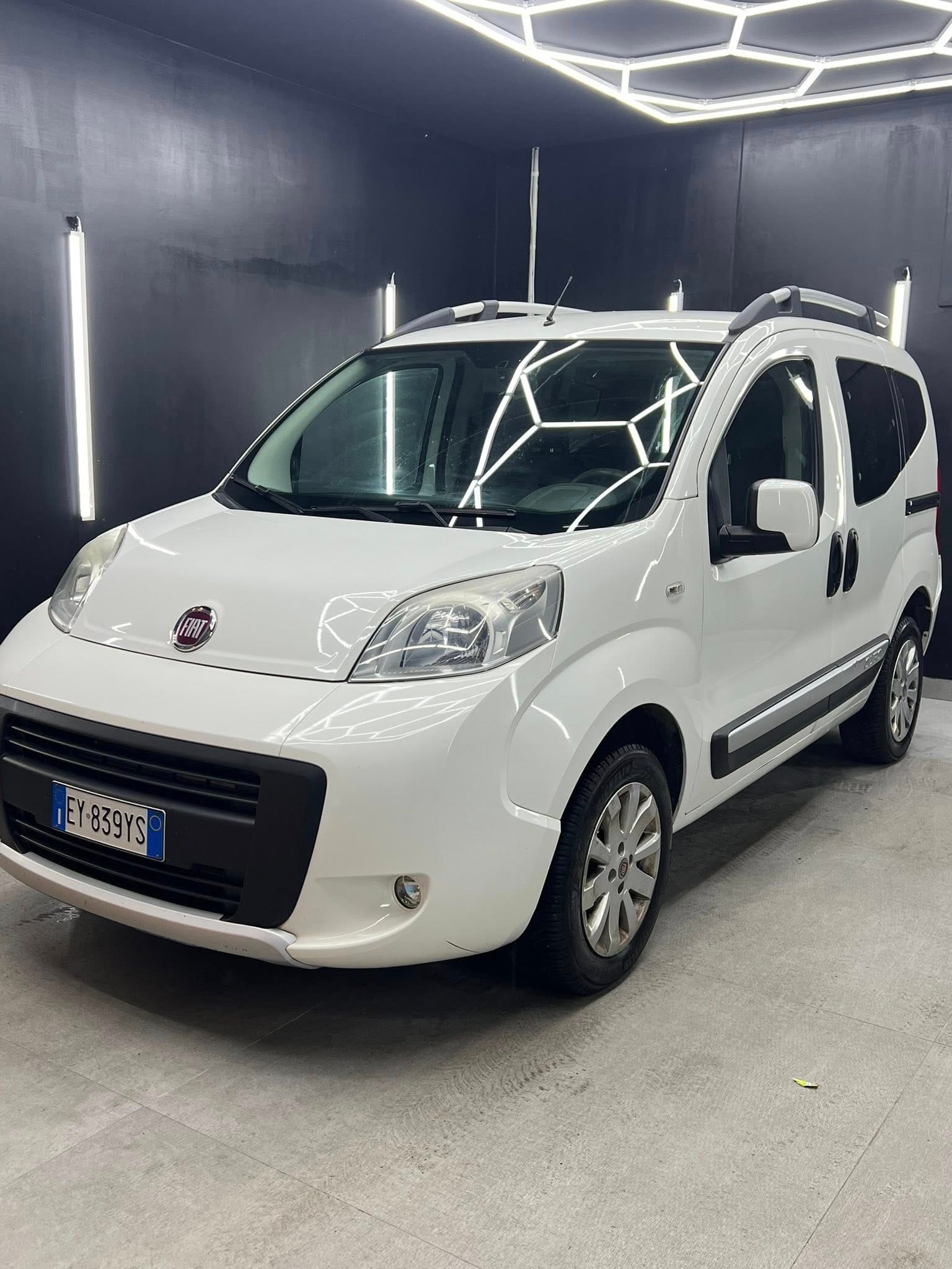 
FIATQUBO 1.3 MJT 75 CV Trekking2015 full									