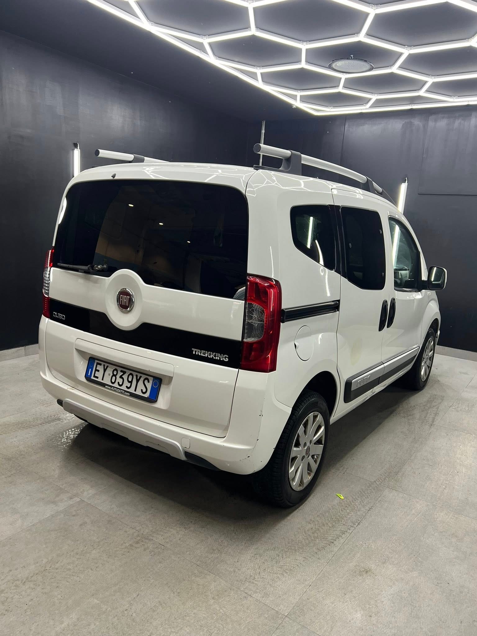 
FIATQUBO 1.3 MJT 75 CV Trekking2015 full									