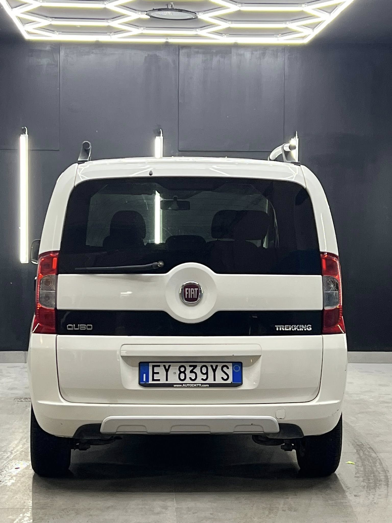 
FIATQUBO 1.3 MJT 75 CV Trekking2015 full									