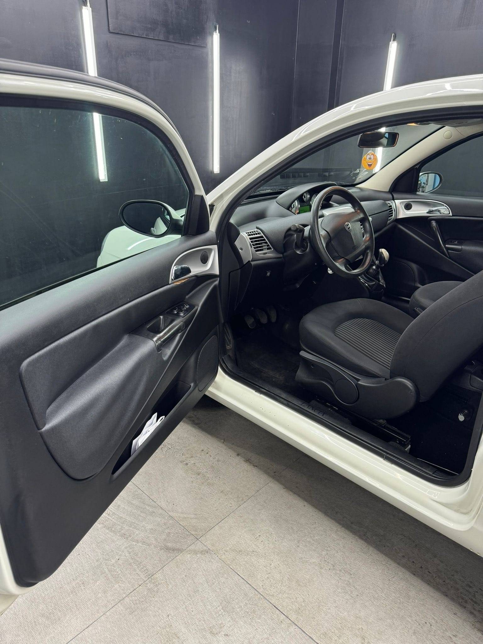 
LANCIA YPSILON 1.4 Platino Ecochic GPL full									