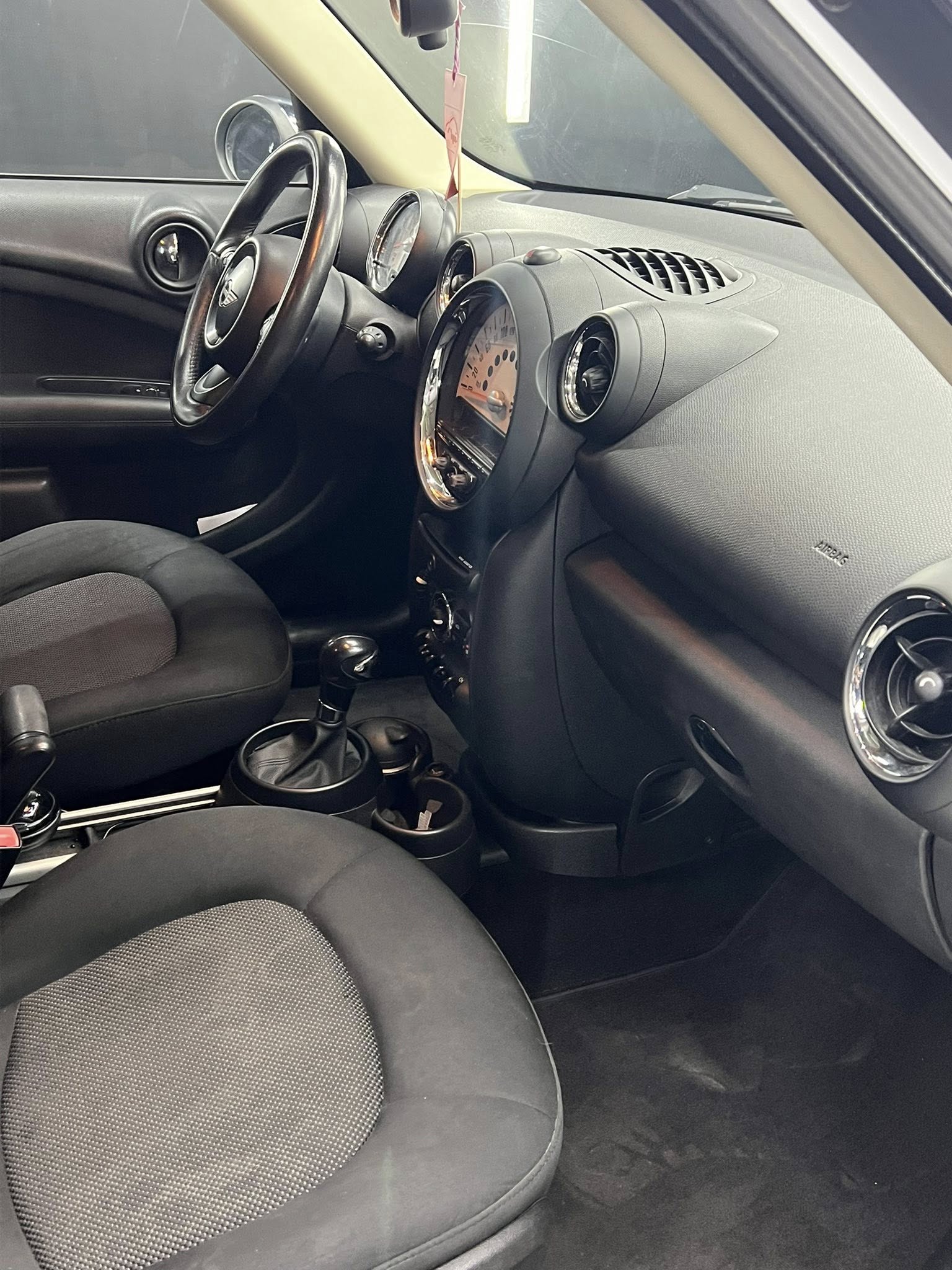 
MINI2.0 COOPER D Countryman Automatica2013 full									