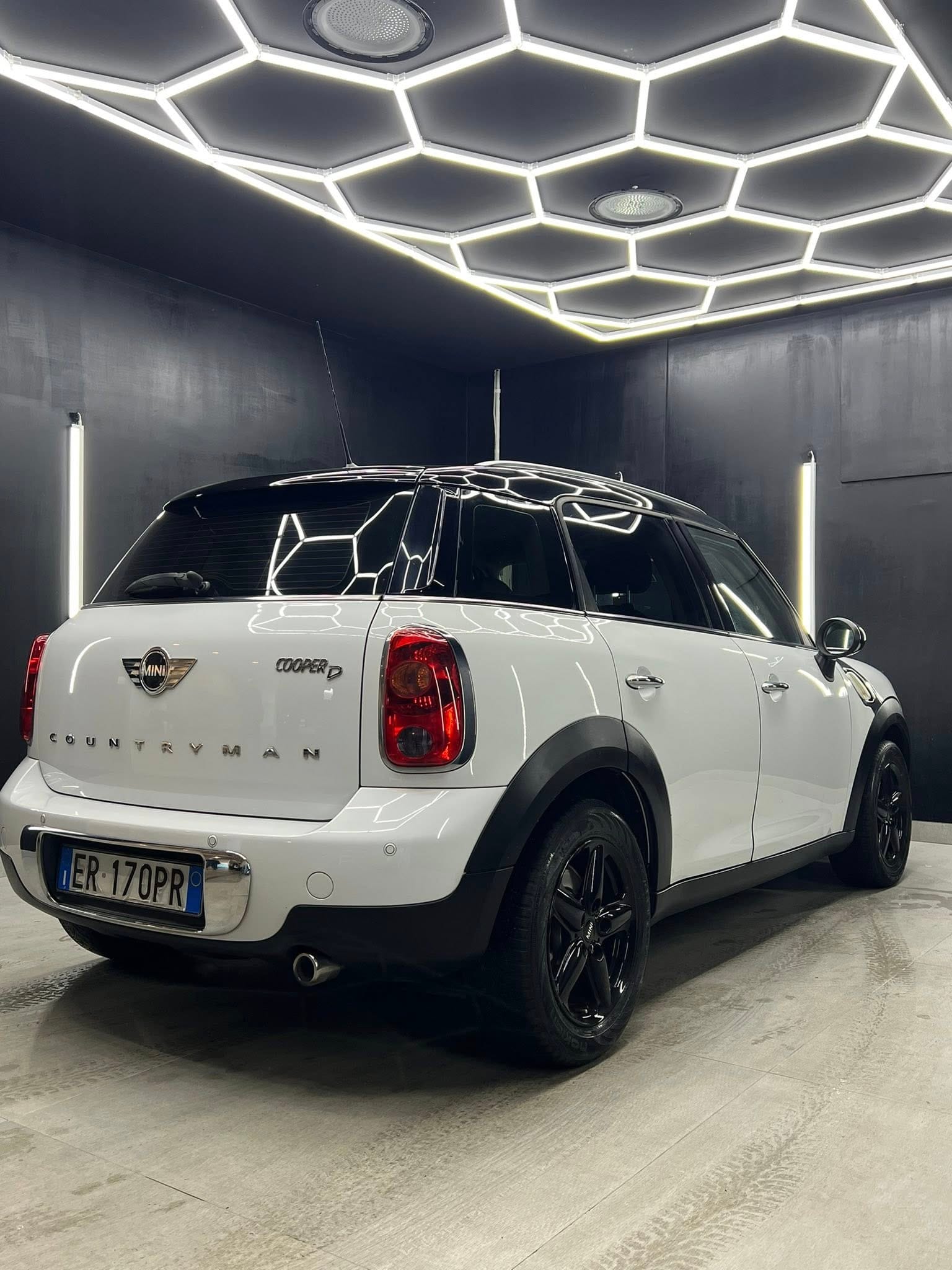 
MINI2.0 COOPER D Countryman Automatica2013 full									