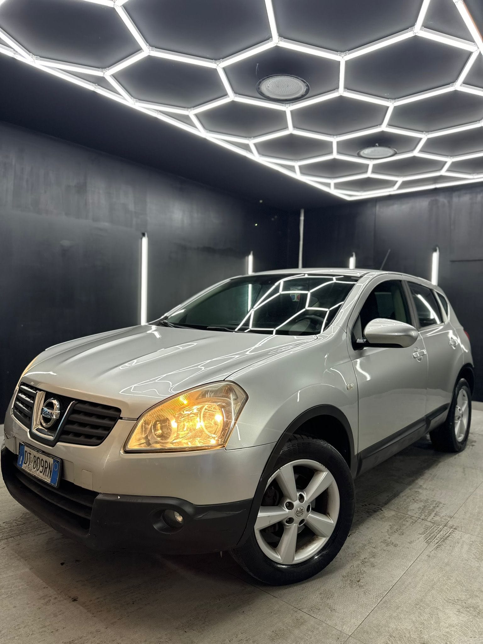 
NISSANQASHQAI 1.5 dCi Tekna2009 full									