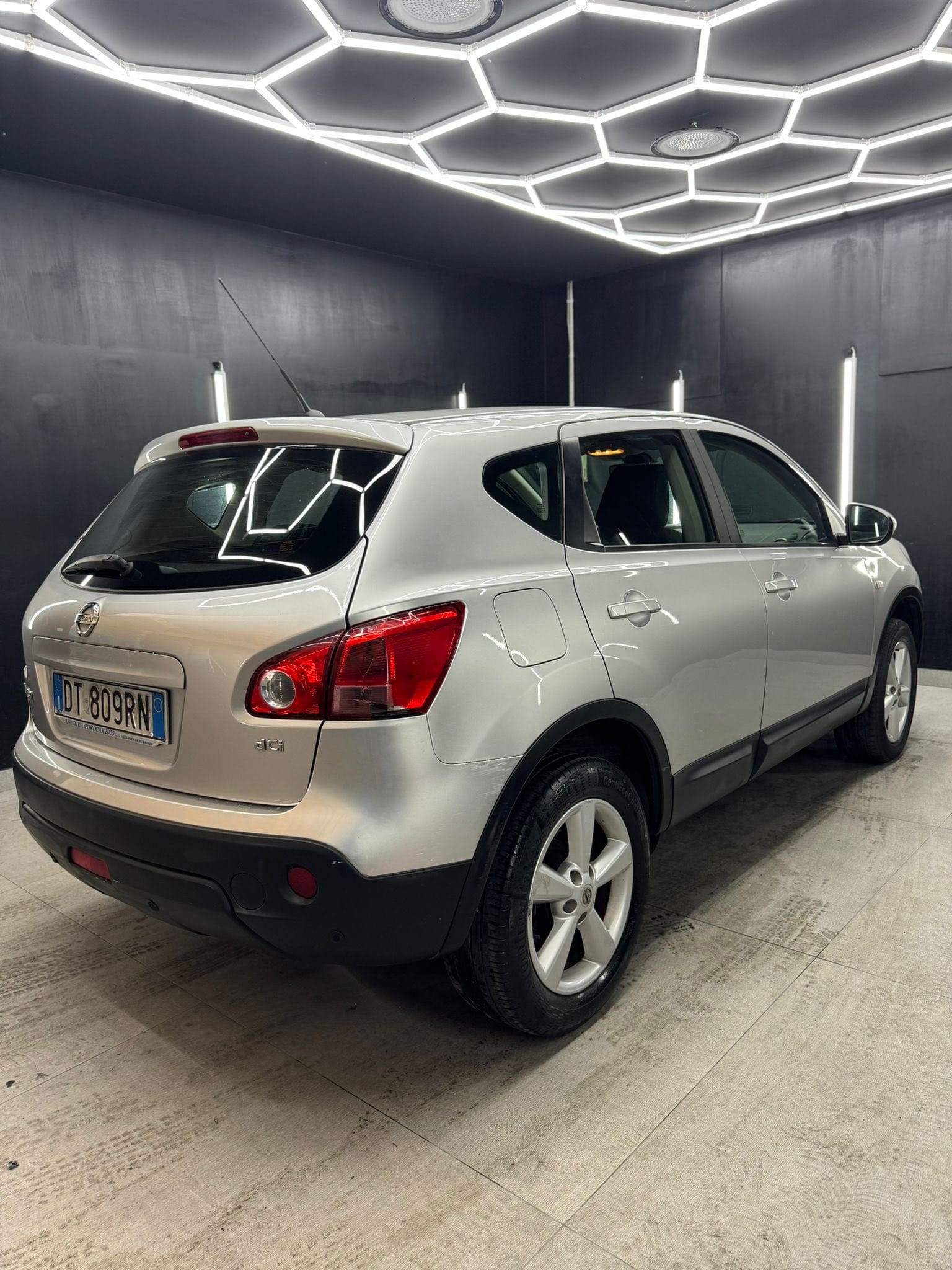 
NISSANQASHQAI 1.5 dCi Tekna2009 full									