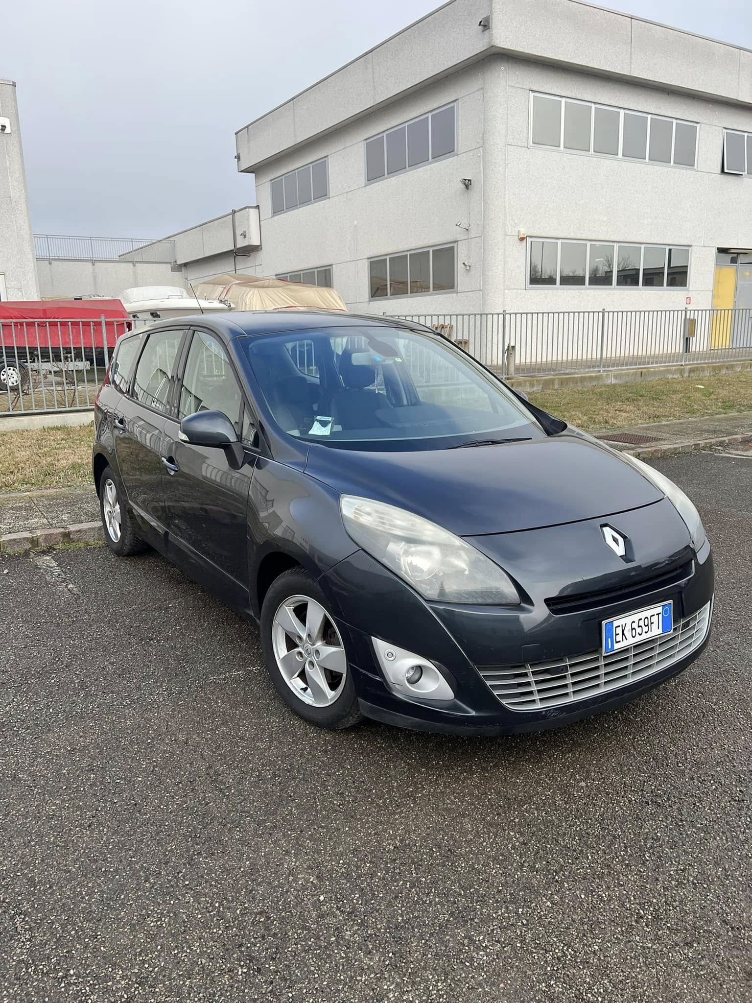 RENAULTSCENIC 1.5 dCi 110CV Luxe2011