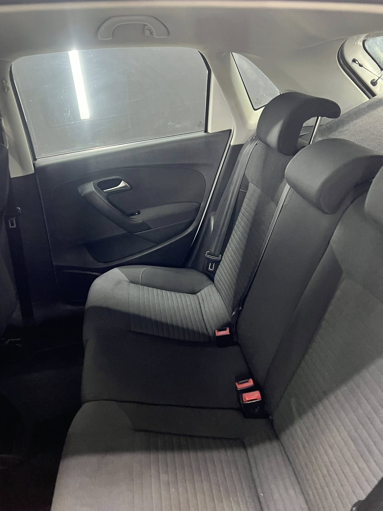 
VOLKSWAGENPOLO 1.6 TDI 90CV DPF 5P Highline2011 full									