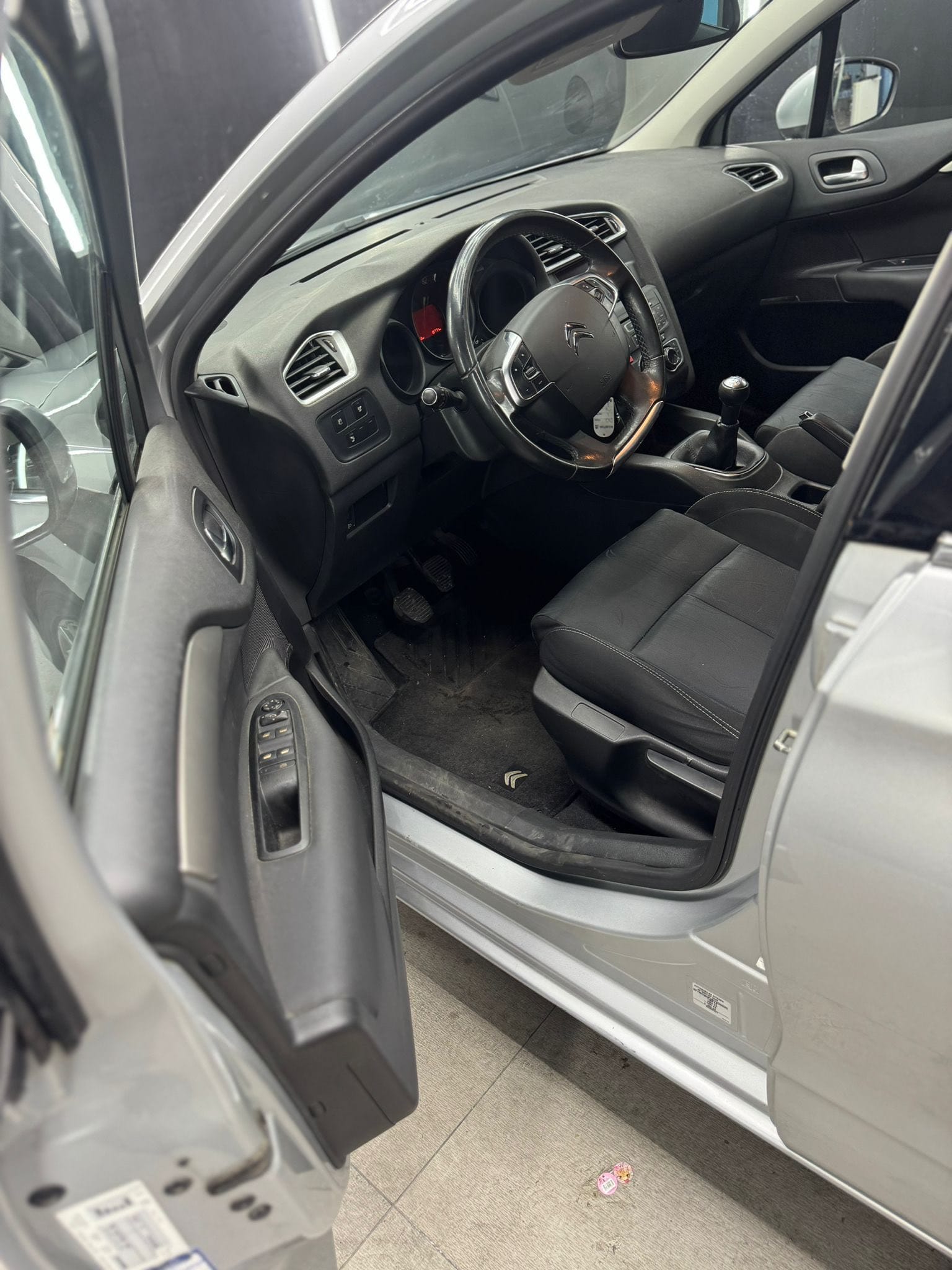 
CITROEN C4 1.6 HDi 90 Business 2012 full									