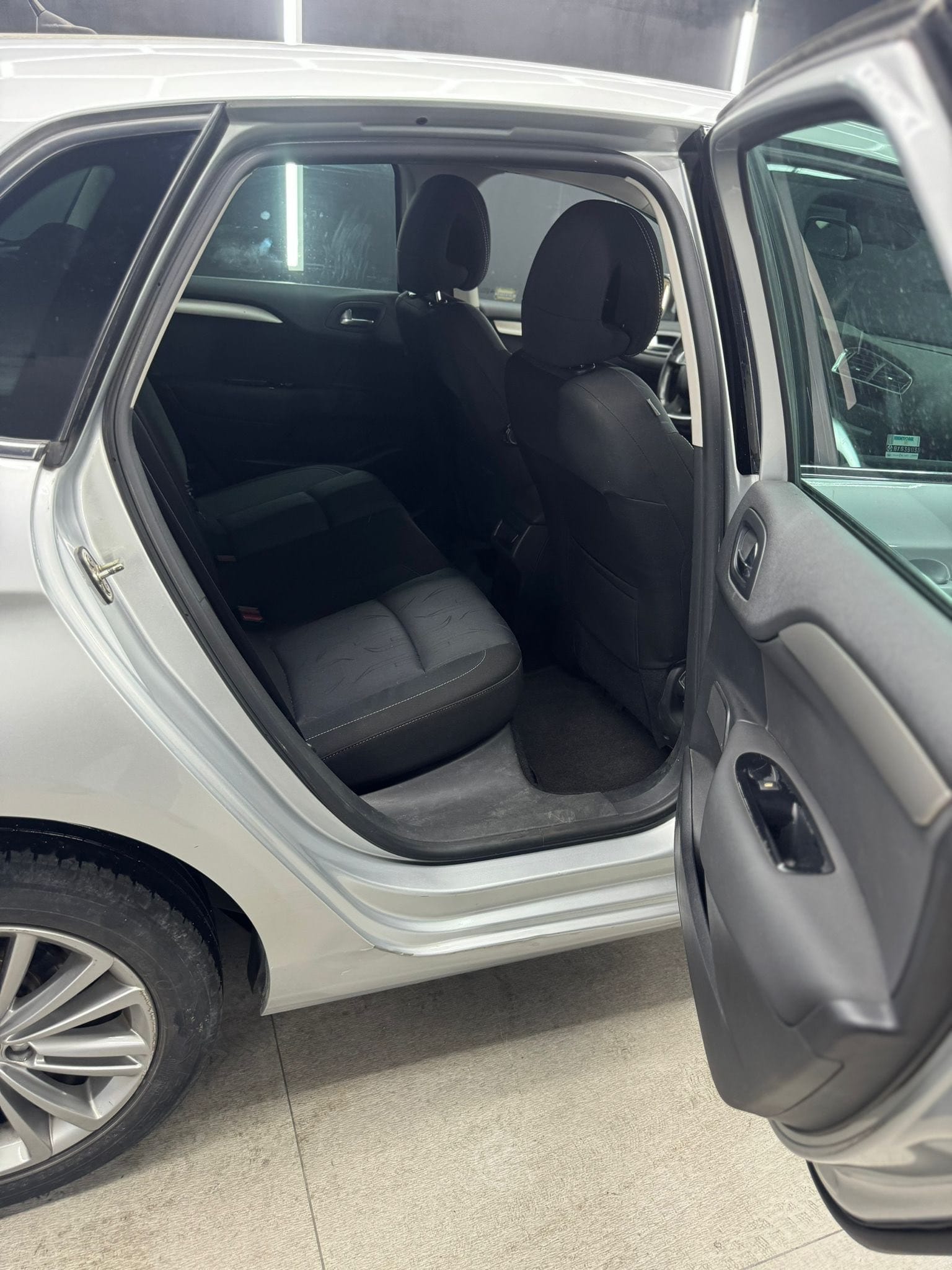 
CITROEN C4 1.6 HDi 90 Business 2012 full									
