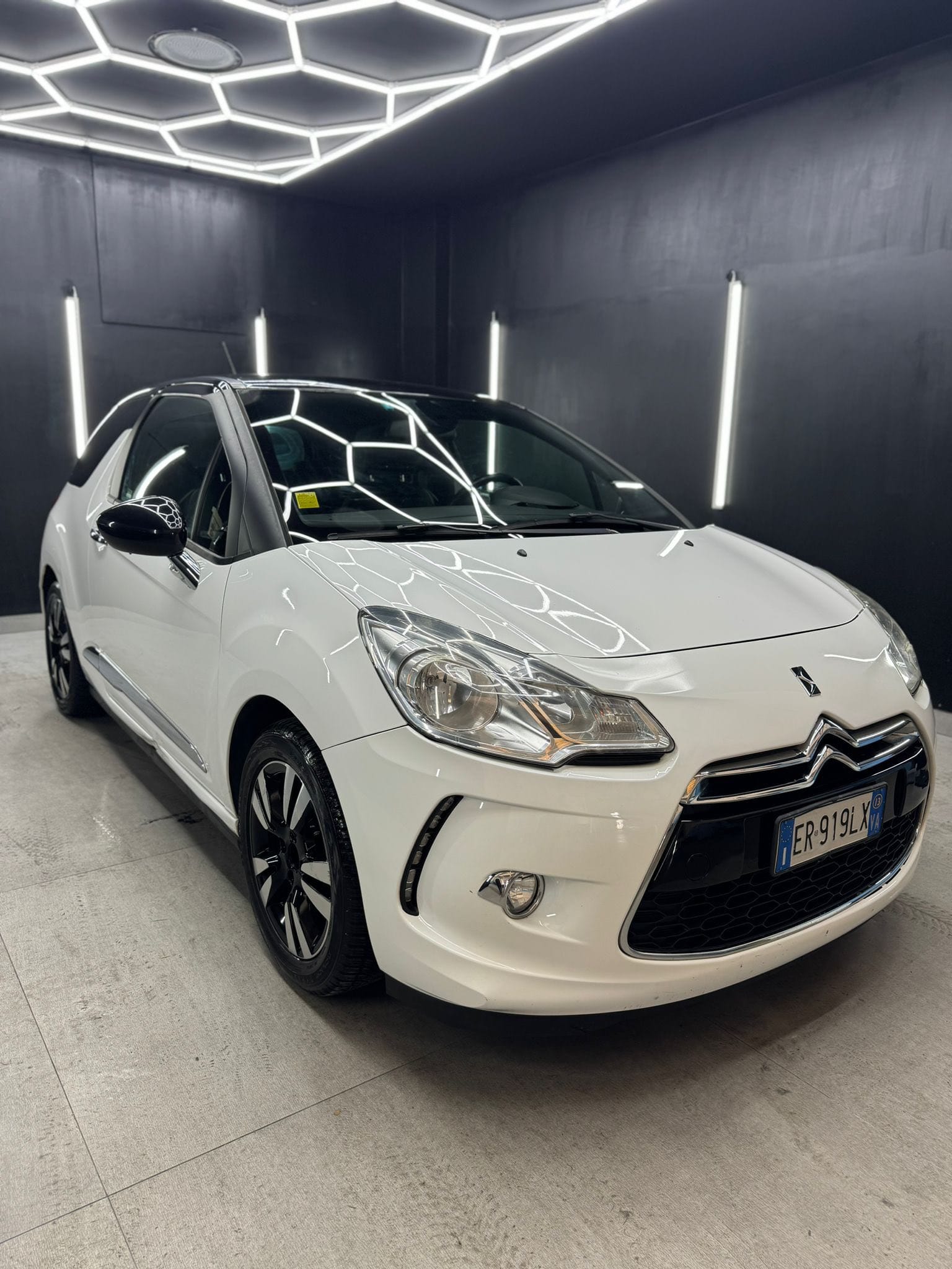 CITROEN DS3 1.2 VTi 82 Just Black 2013