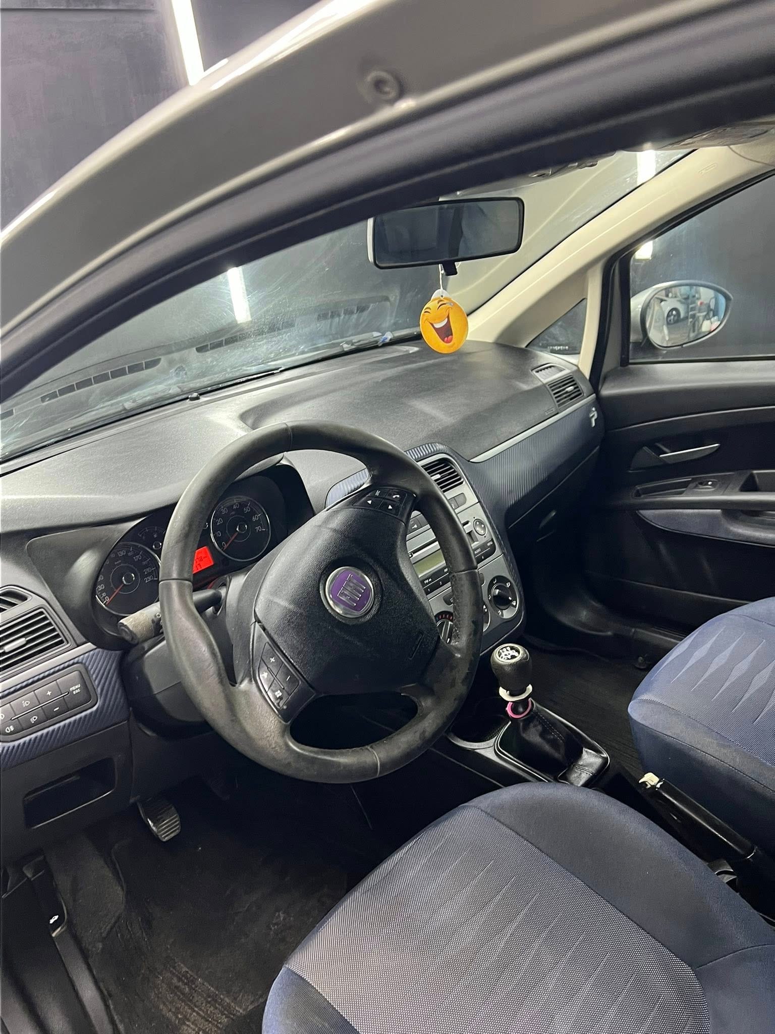 
FIATGRANDE PUNTO 1.4 5P Dynamic Natural Power2009 full									