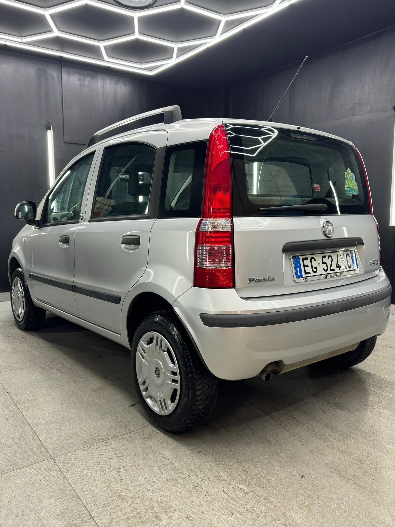 
FIAT PANDA 1.4 DYNAMIC NATURAL POWER 2011 full									